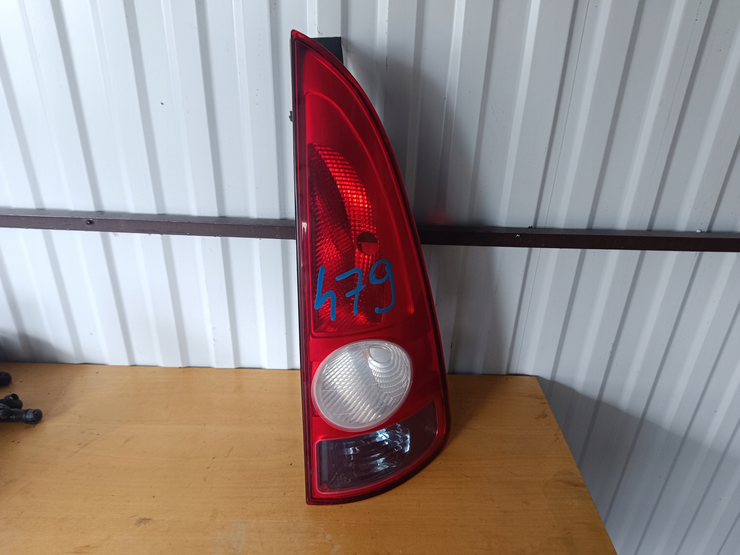 light rear right rear part RENAULT ESPACE IV 02-06 8200027152