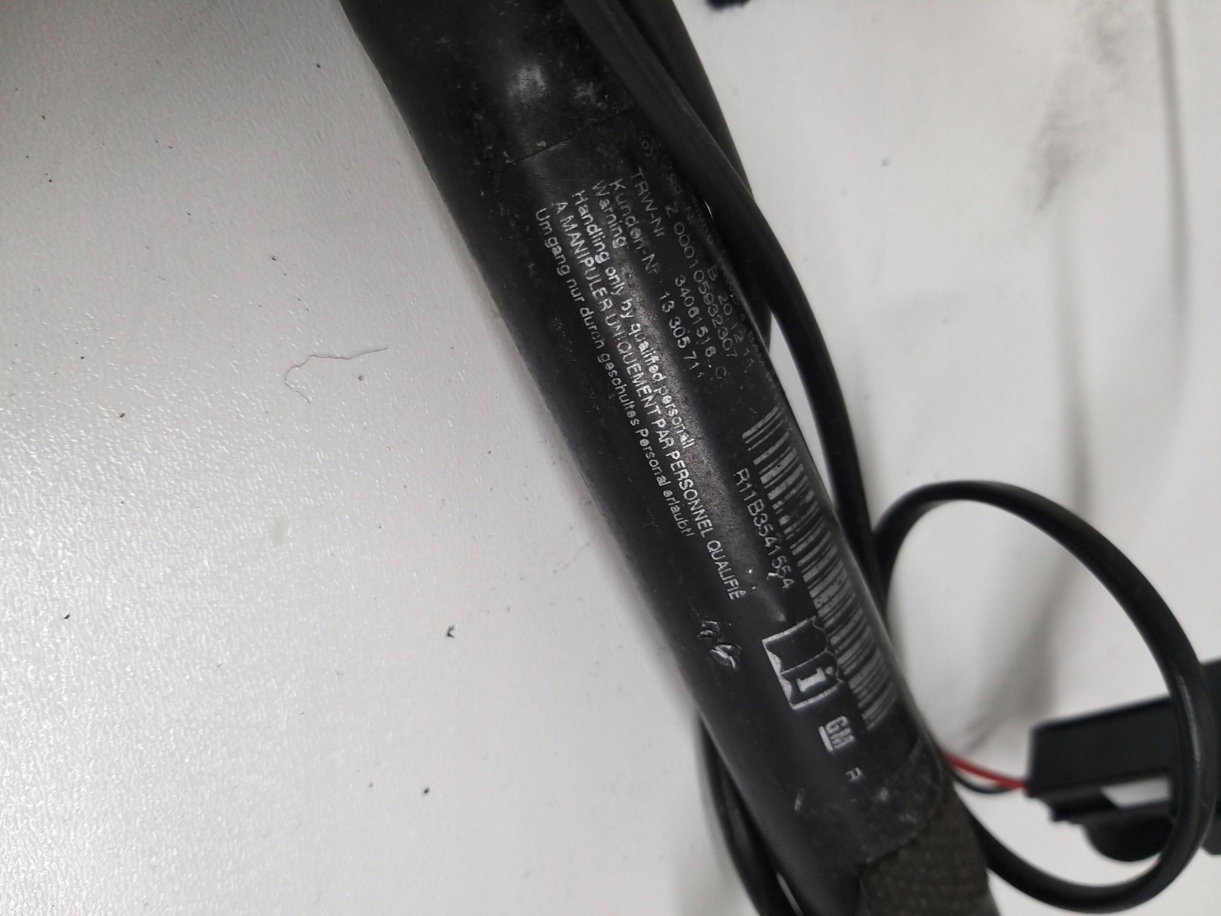 OPEL MERIVA B Spanner öv, szíj Sicherheits rechts 13305711
