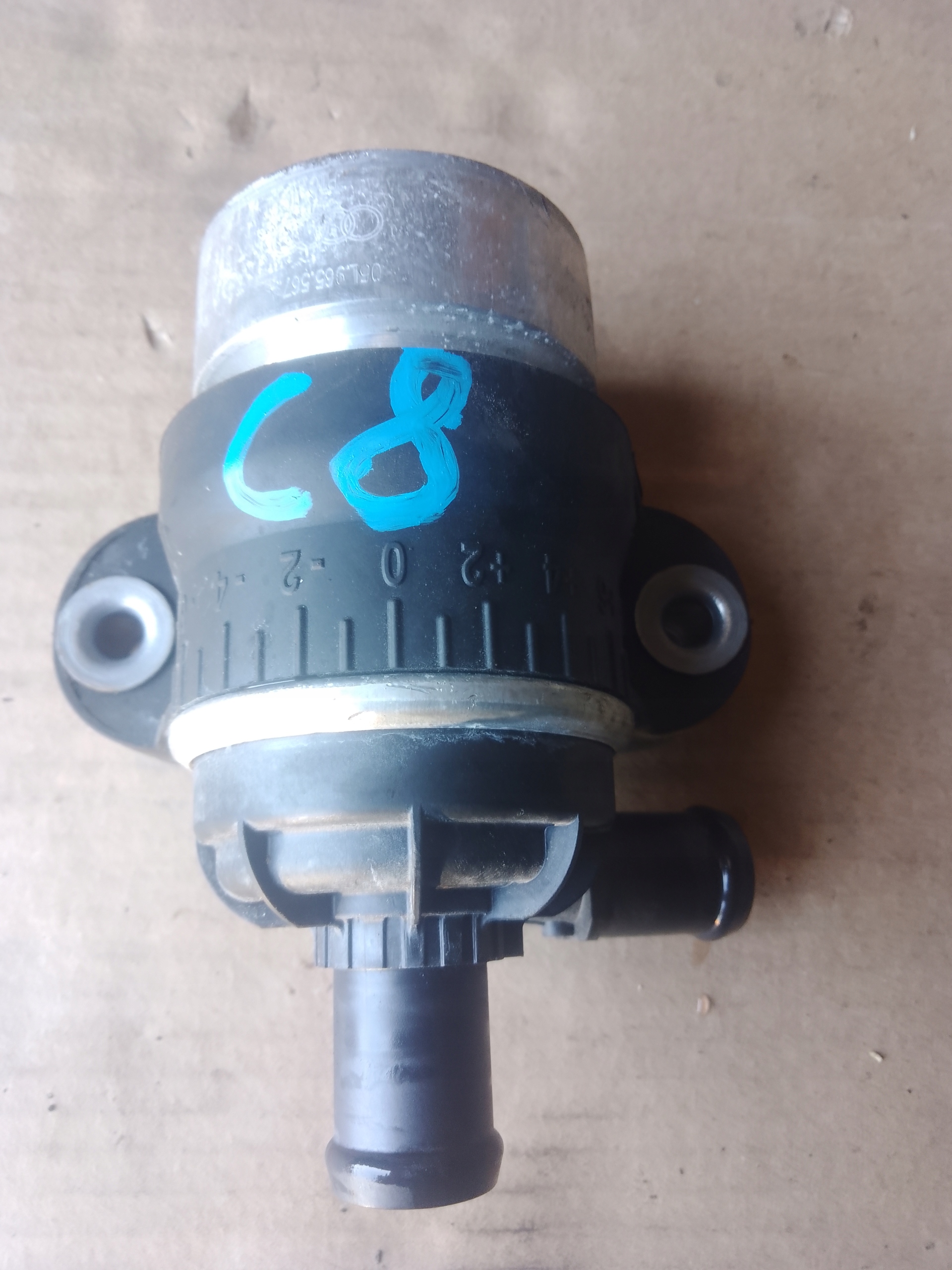 AUDI A6 supplementary water pump 05L965567A