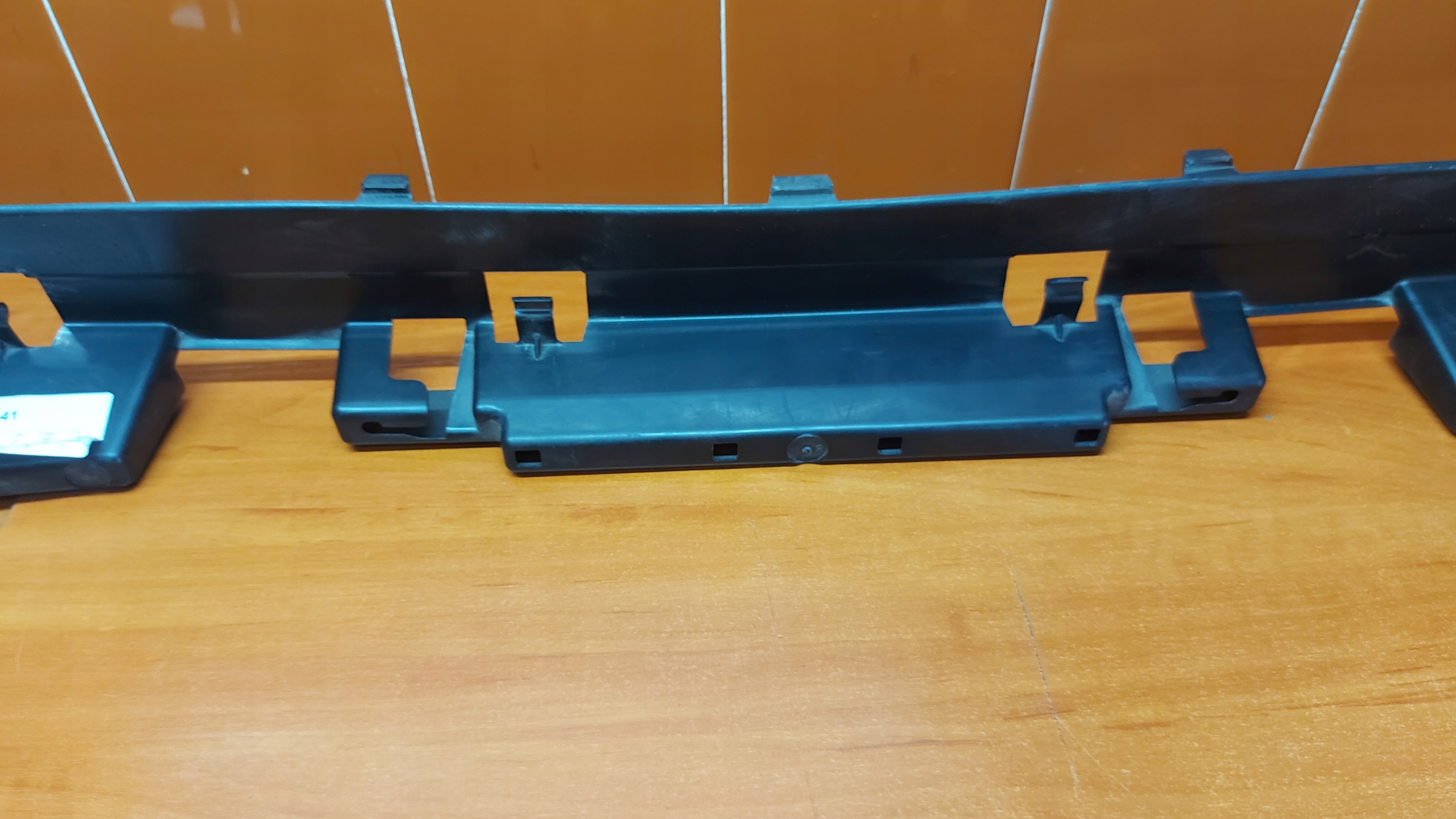bumper bracket central rear part rear VOLVO XC60 and 08-13