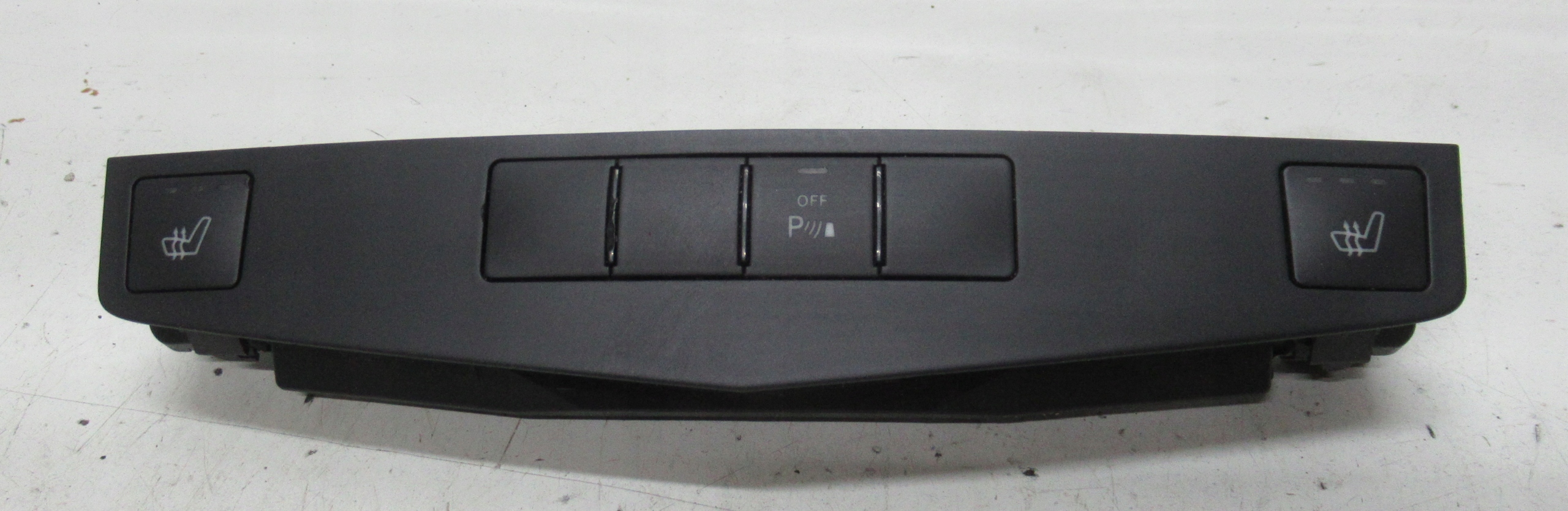 MERCEDES W204 PANEL vyhřívání PDC A2048704310