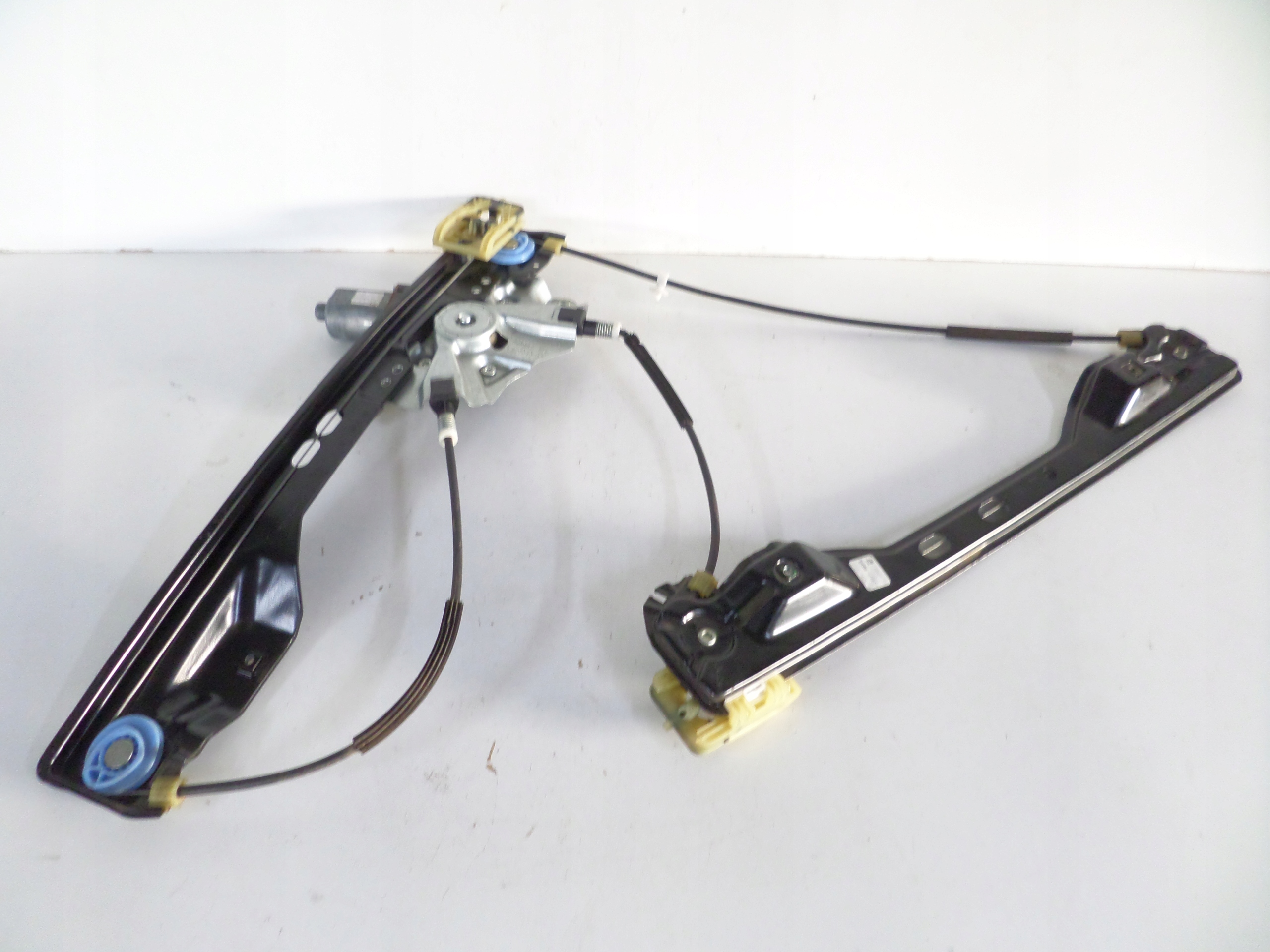 window regulator front left OPEL ZAFIRA C 11