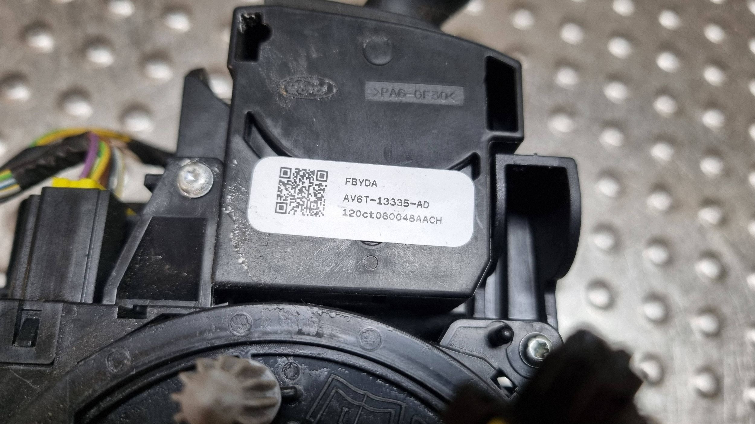 commodo commande levier commodo sous volant anneau BV6T-13N064-AH FORD C-MAX MK2 FOCUS MK3