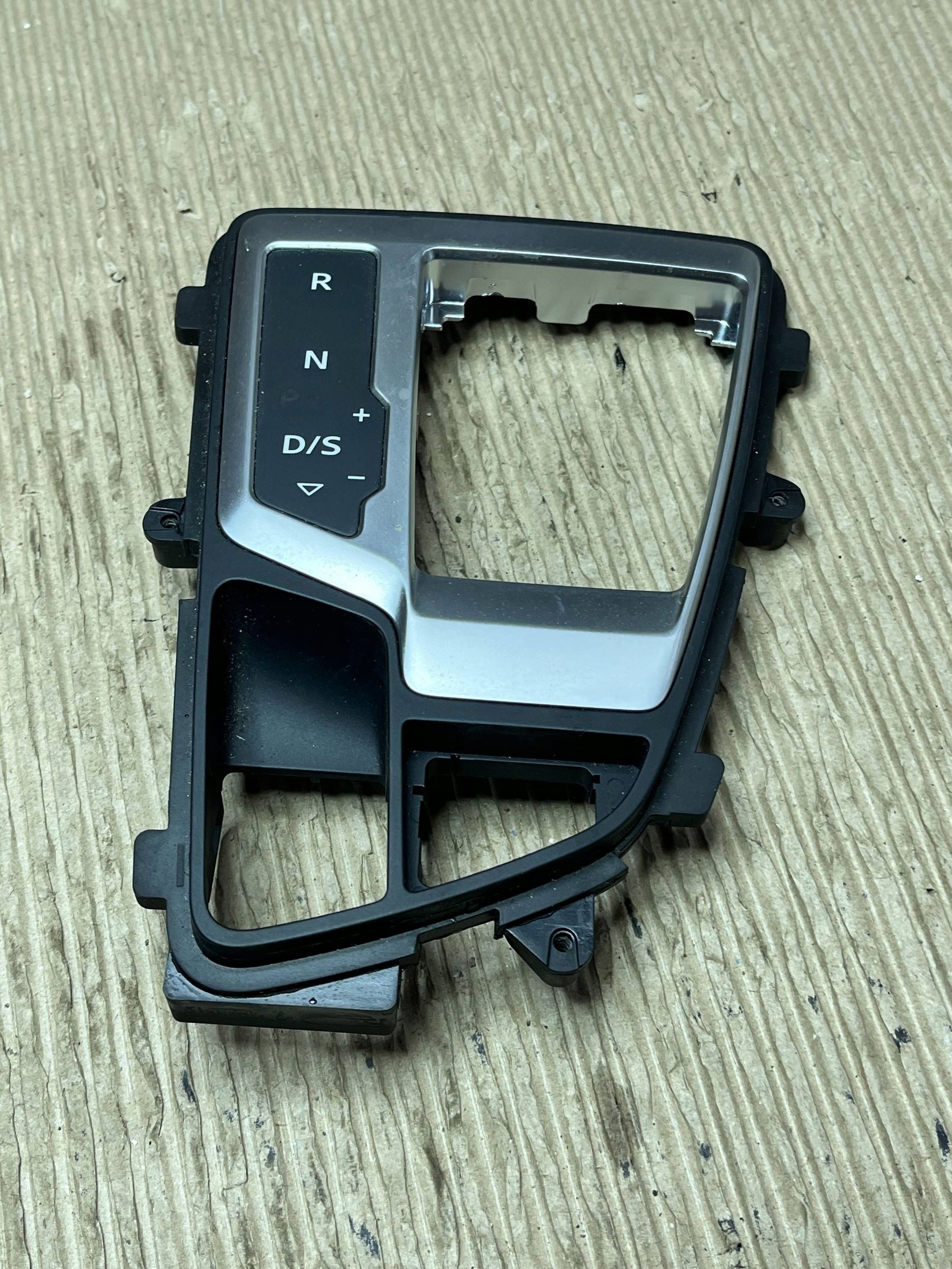 RAHMEN schalthebel Audi Q7 4M 4M1713111F