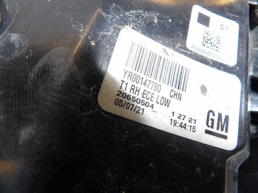 light rear part left HB 20650504 YR00147780 OPEL INSIGNIA B