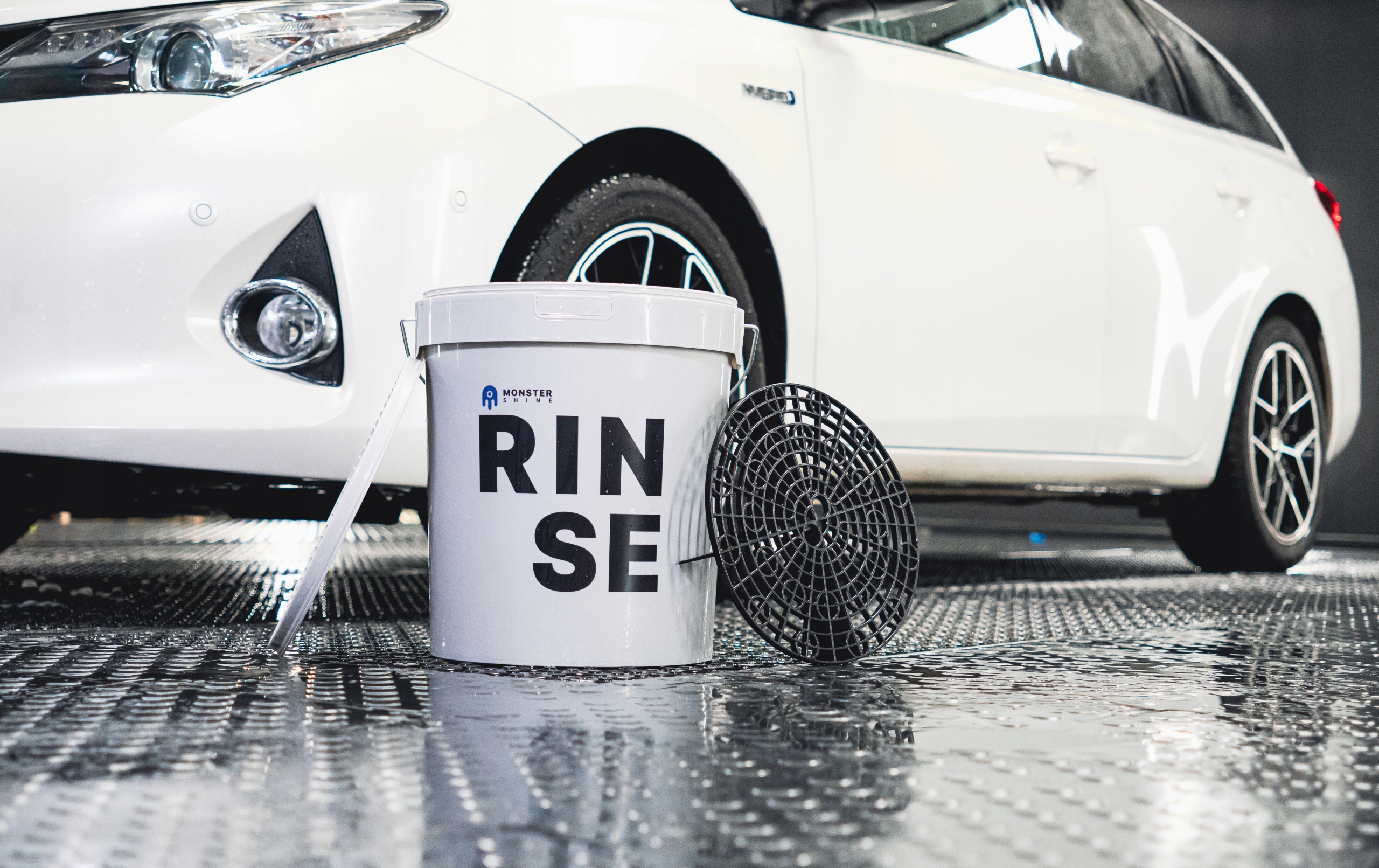 MONSTER SHINE WIADRO Z POKRYWKĄ DO MYCIA AUTA RINSE SZARE DETAILINGOWE 16L Pojemność 16 l
