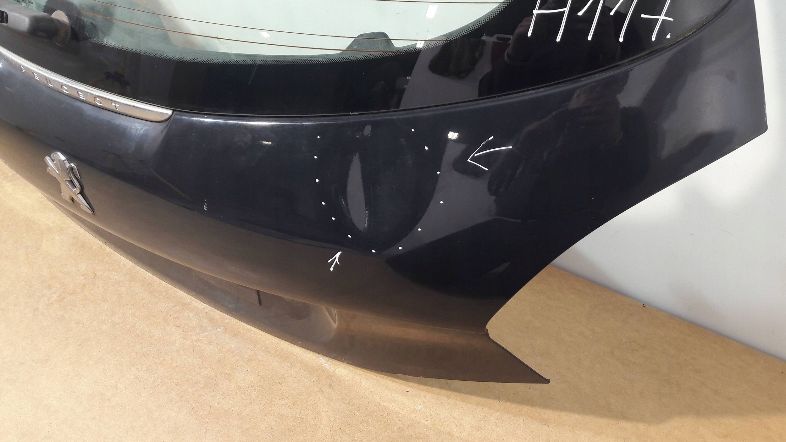 Peugeot 208 rear trunk door boot 2017 (H117)