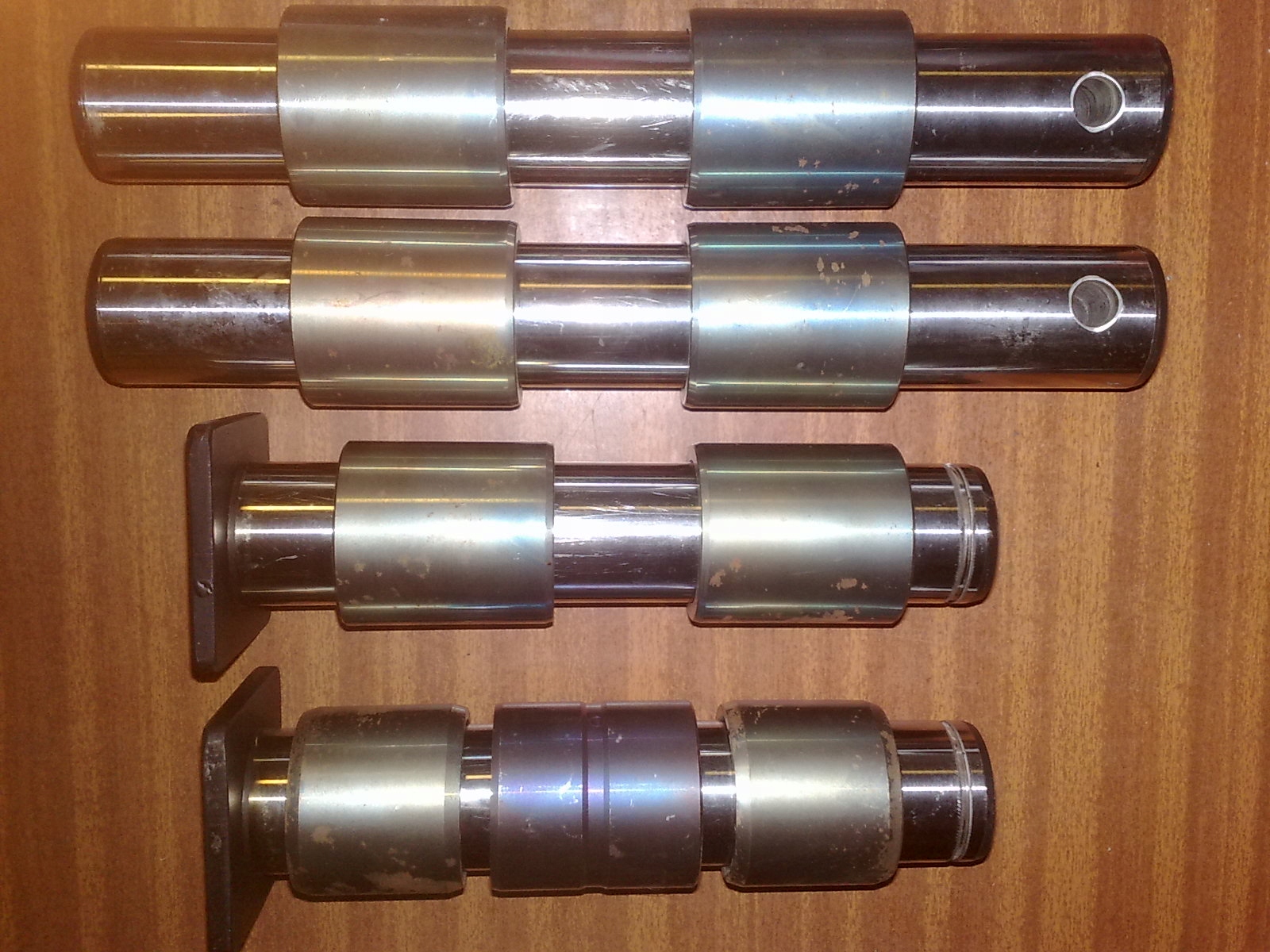 302.5C - ШТИФТИ + ВТУЛКИ + МУФТИ КОВША CAT 302.5 C