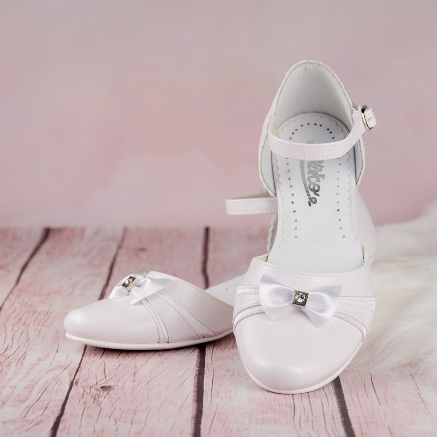 Buty komunijne dziewczęce KBD-702 - Rozmiar: 34 - Rozmiar 34