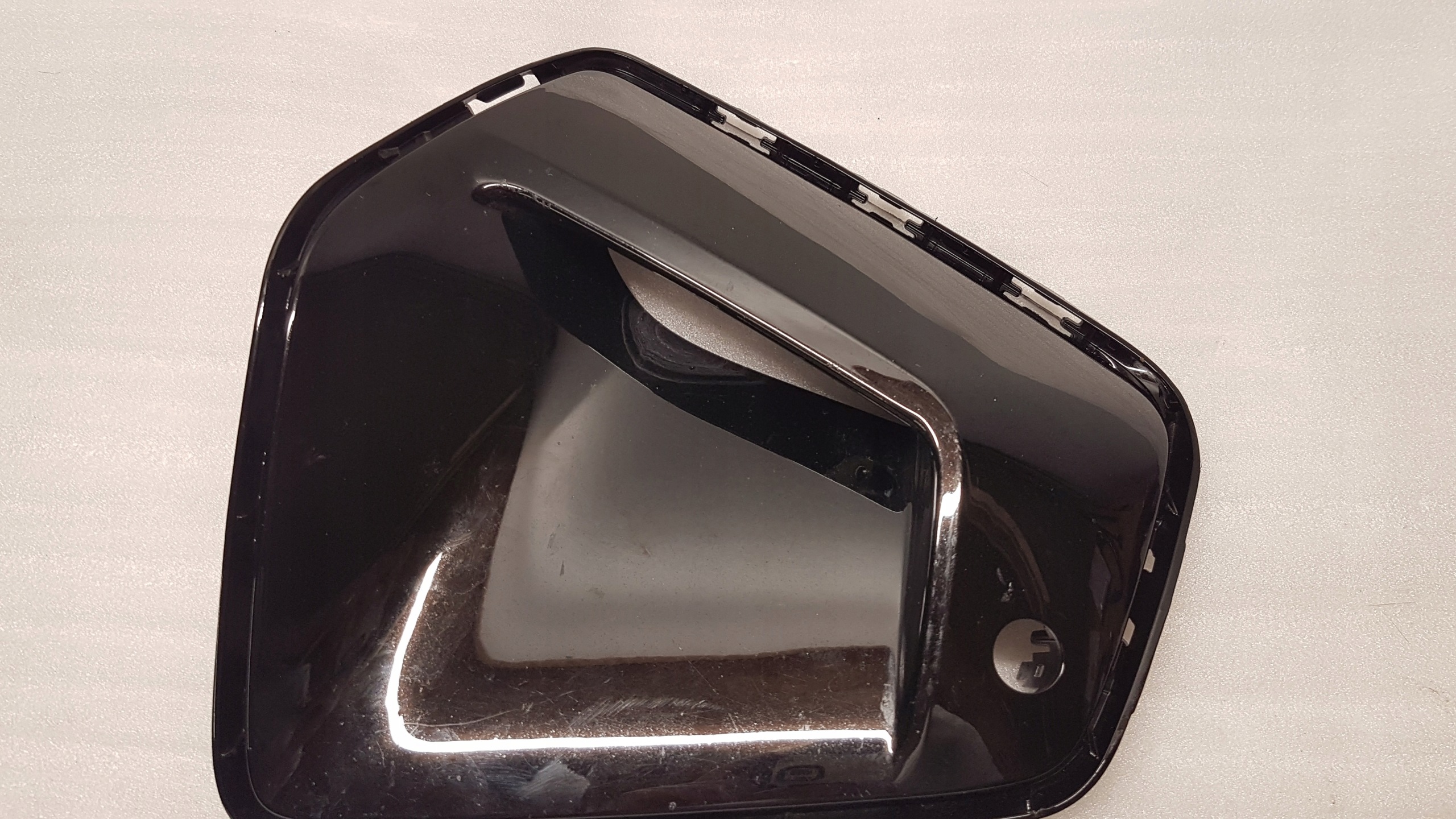 grid of a bumper right front BMW G60 G61 m-packet 8084690