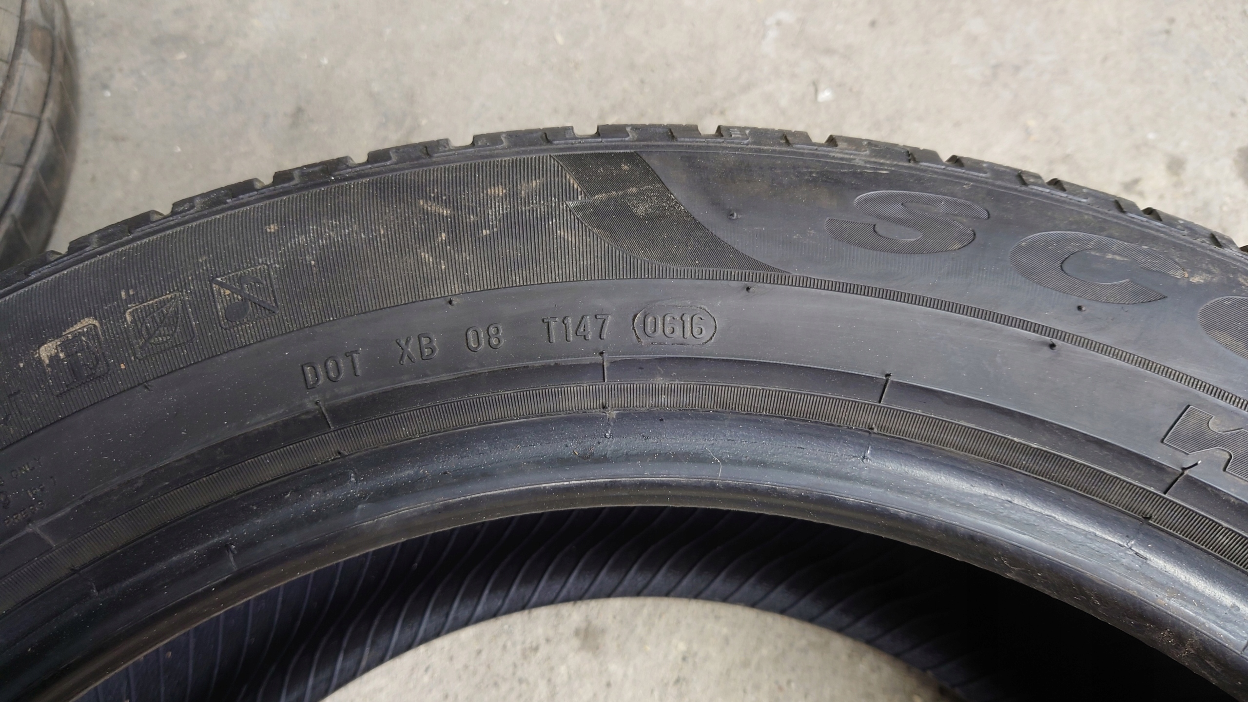 4x Pirelli Scorpion Winter 235/55/19 Szerokość opony 235 mm