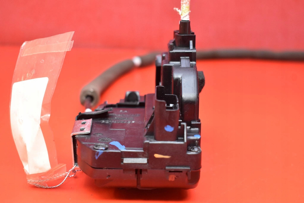 lock door right front front EU NISSAN QASHQAI 2 II J11 13-20