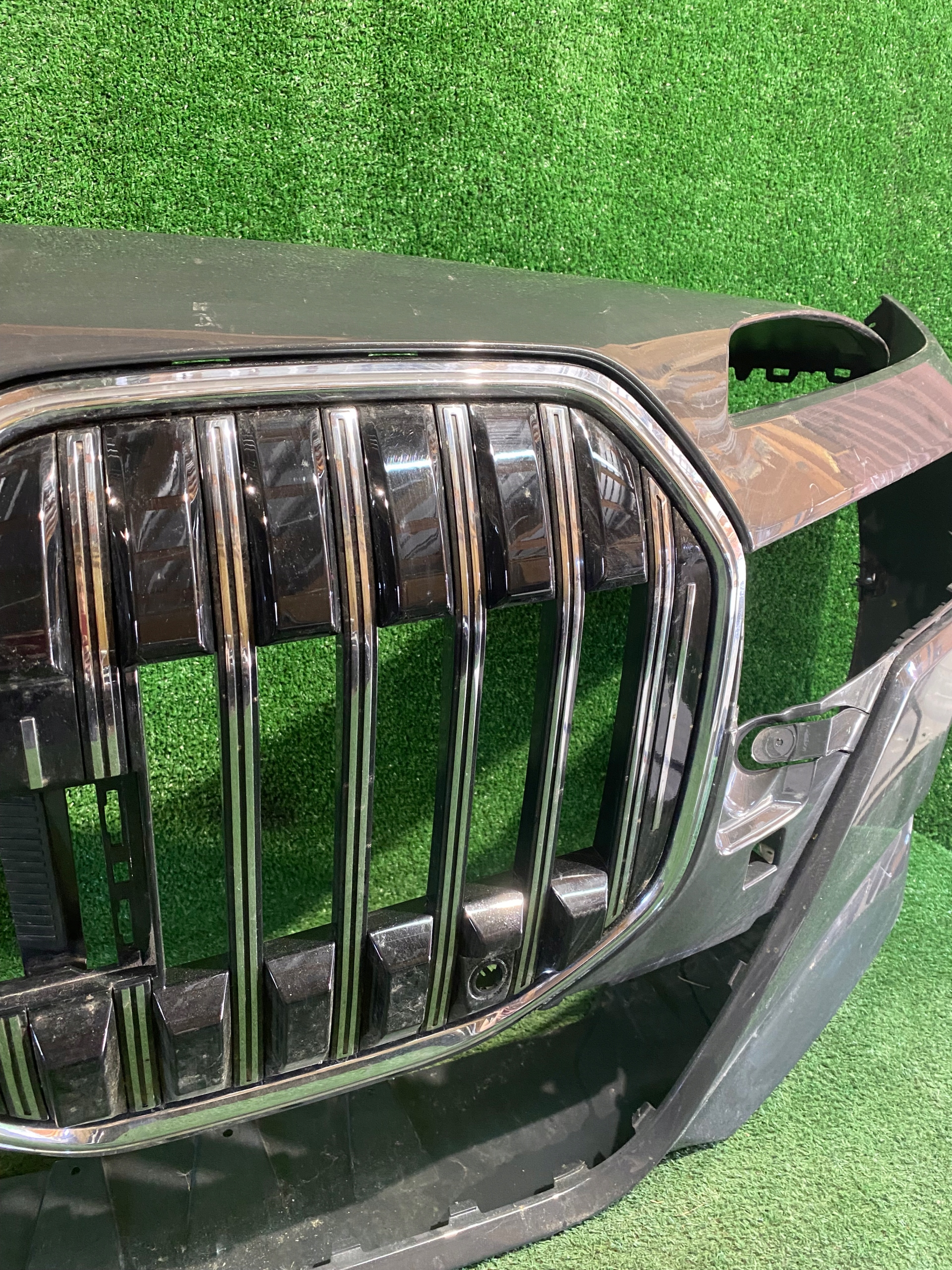 front bumper front BMW 7 G70 m-packet grill grille LED