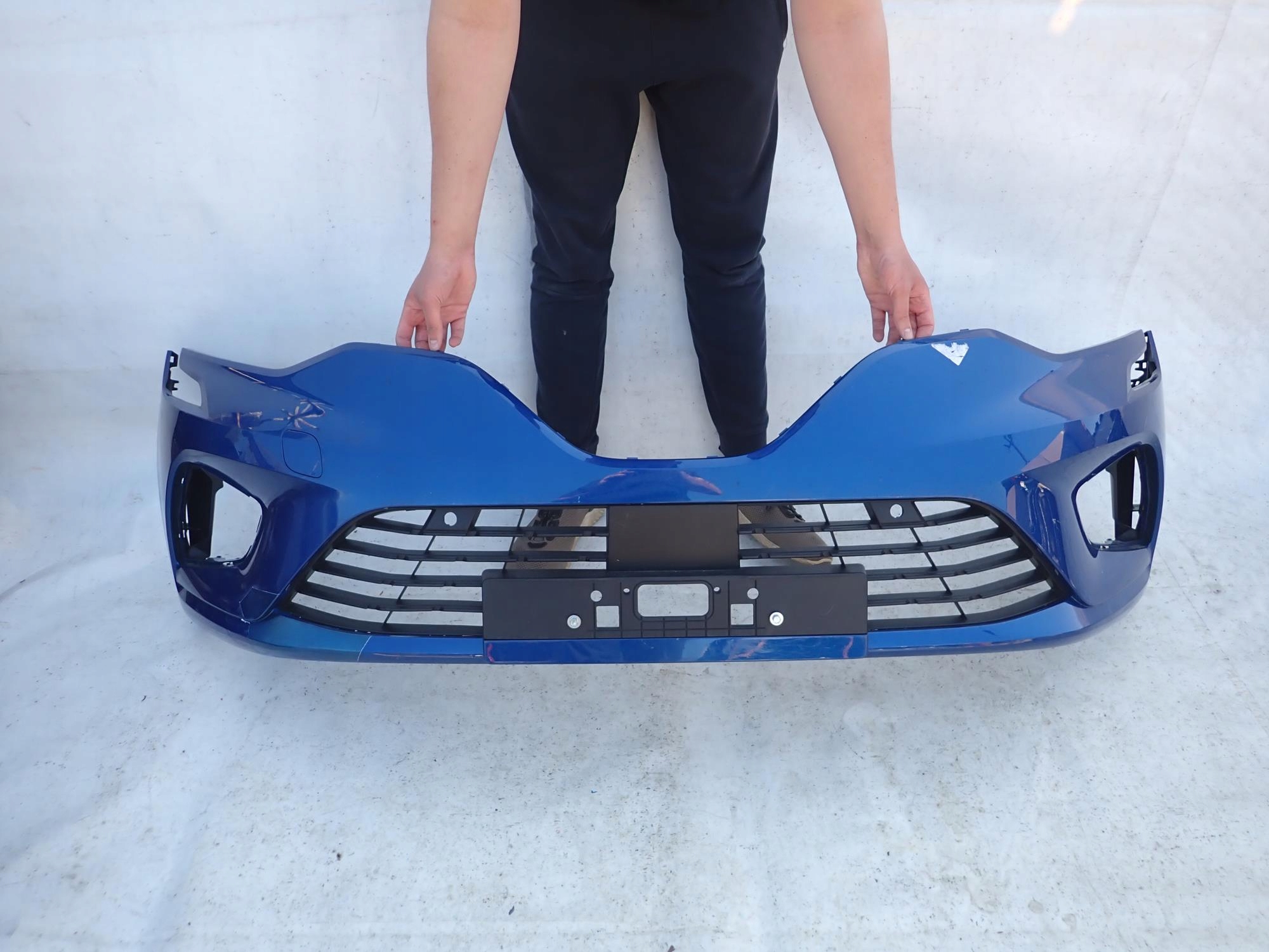 RENAULT CLIO V 5 19-23 bumper front front PDC