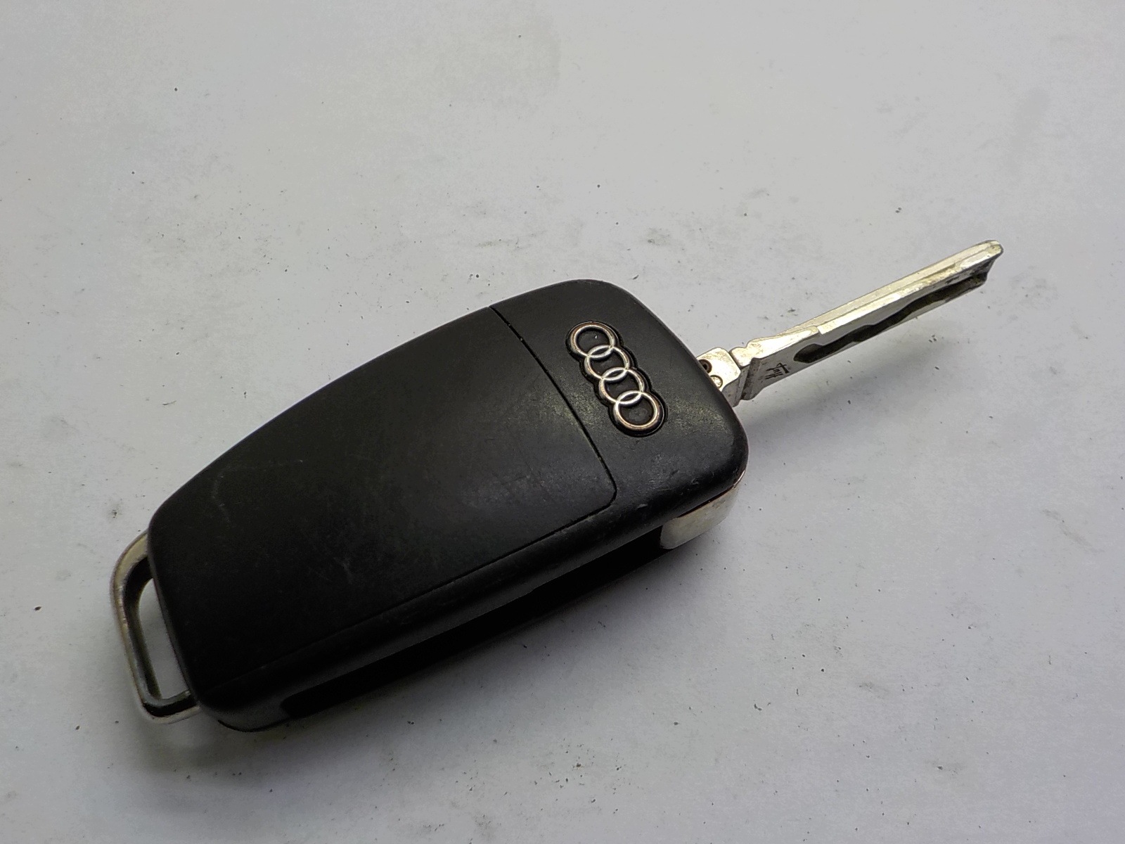 AUDI A6 C6 Q7 4L key PILOT 868 MHZ