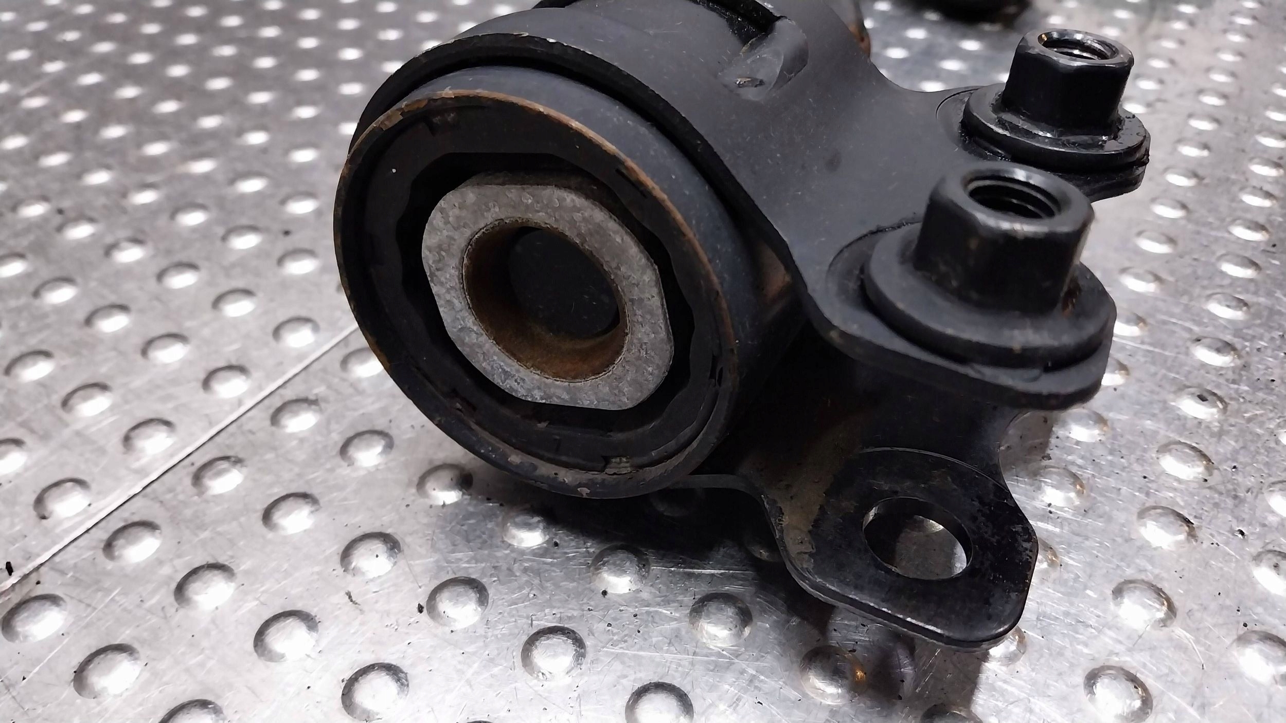 arm left front 3M51-3A424-AF FORD FOCUS MK2 C-MAX MK1