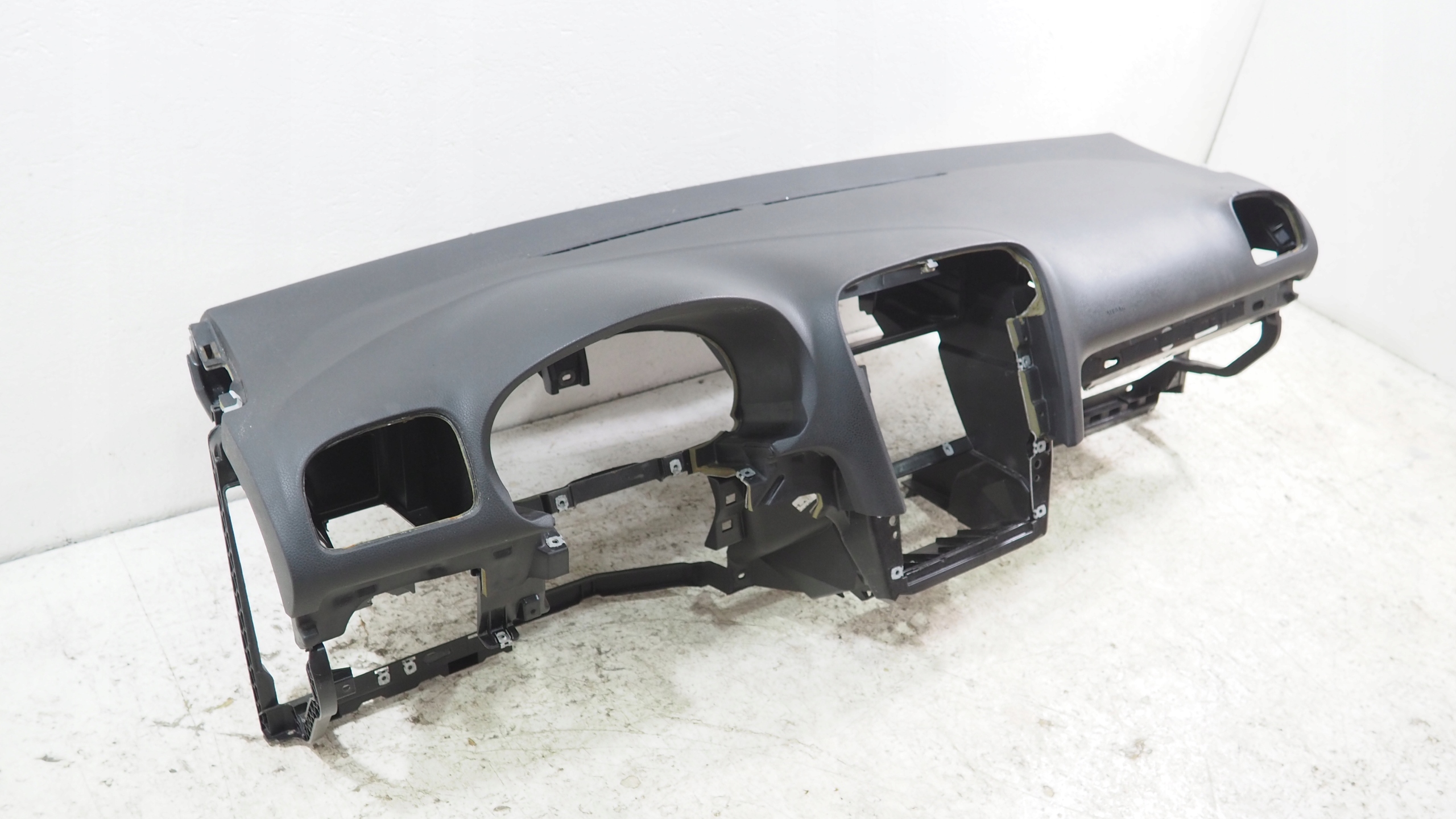 VW Golf VI console dashboard instrument panel original 1K1857003