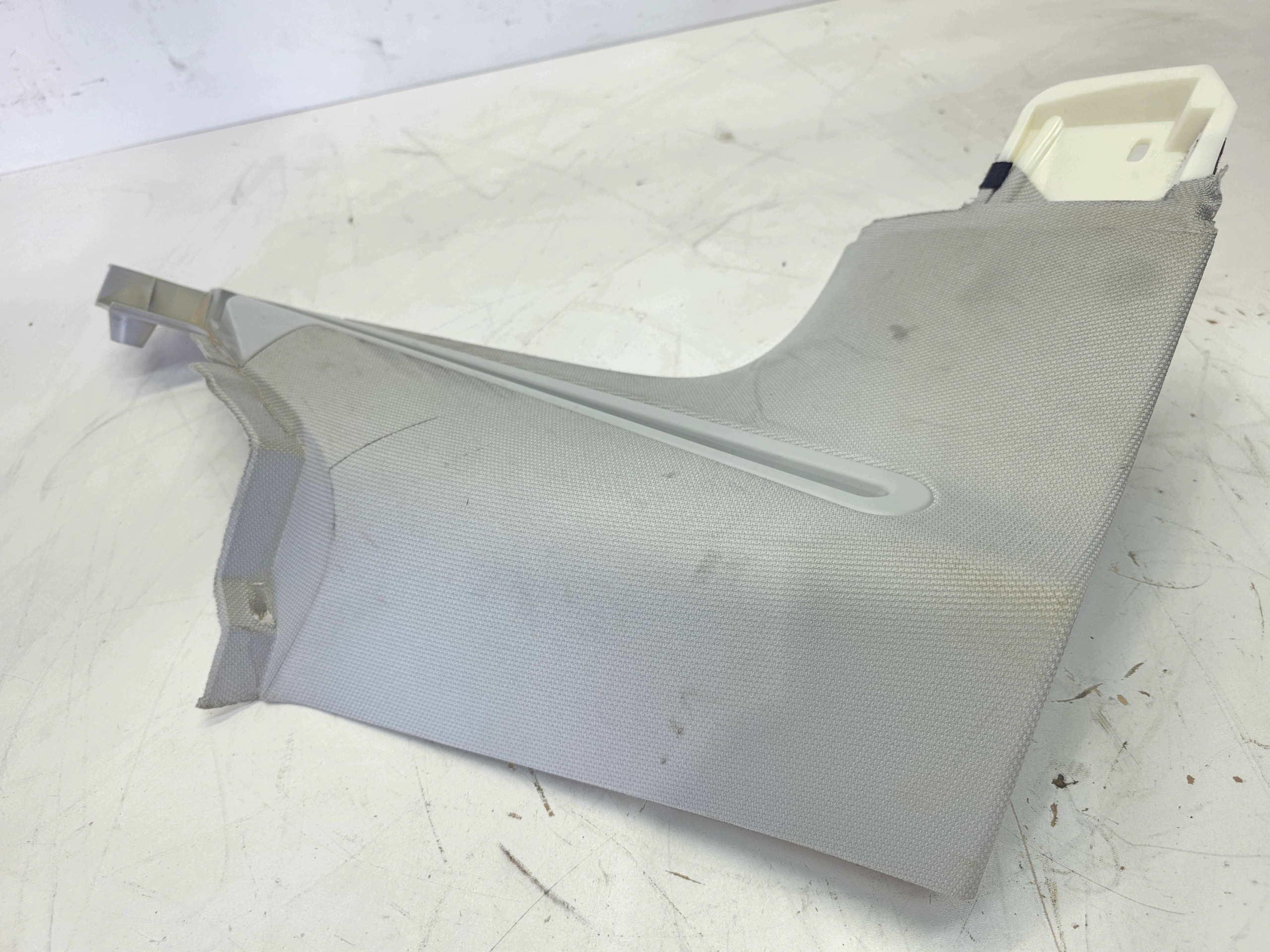 cover pillar boot left rear part AUDI A4 B8 8K9867245 TB9 3/26
