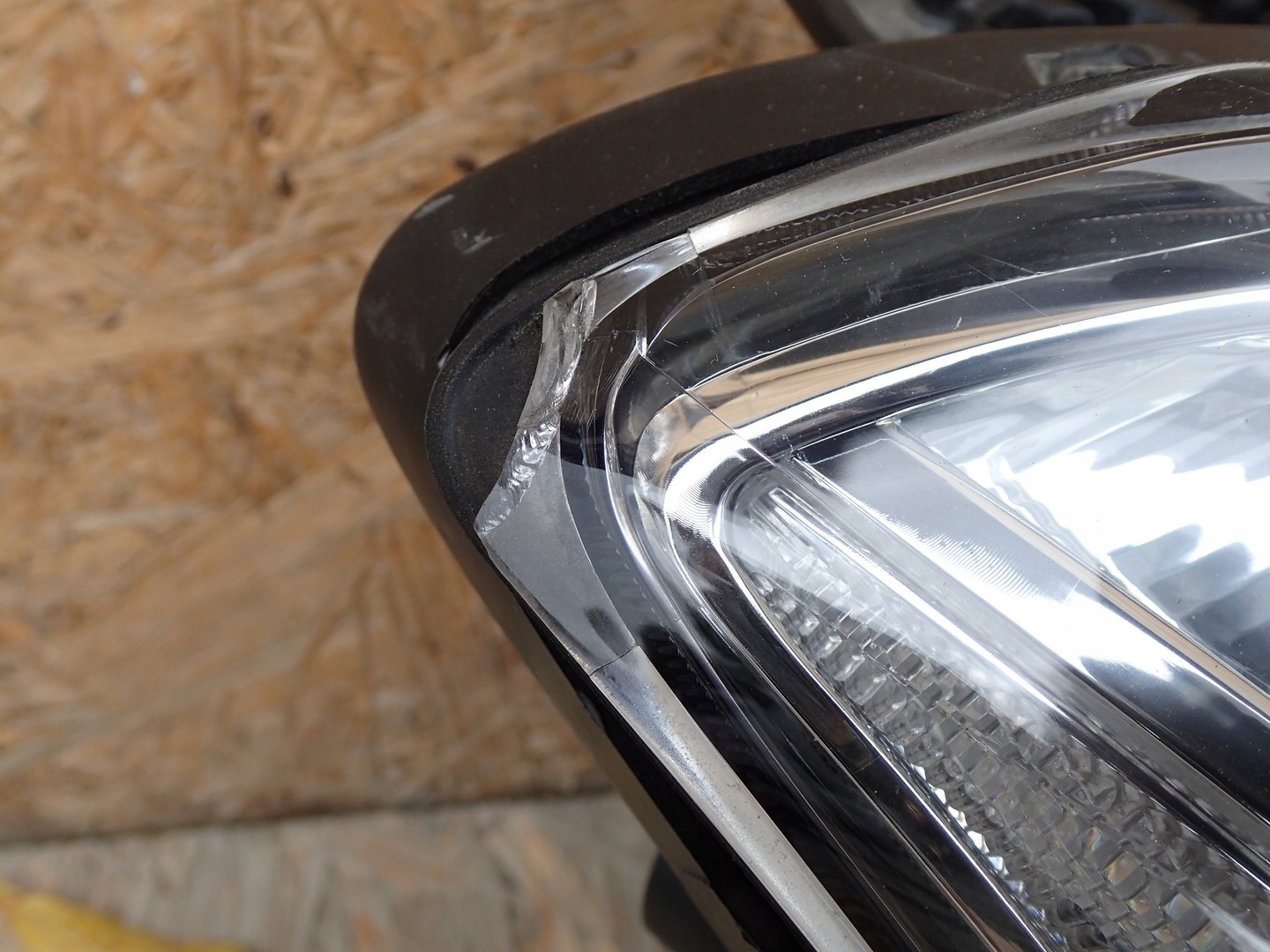 FAR DESNA REFLEKTOR DESNI CHEVROLET TRAX 2012
