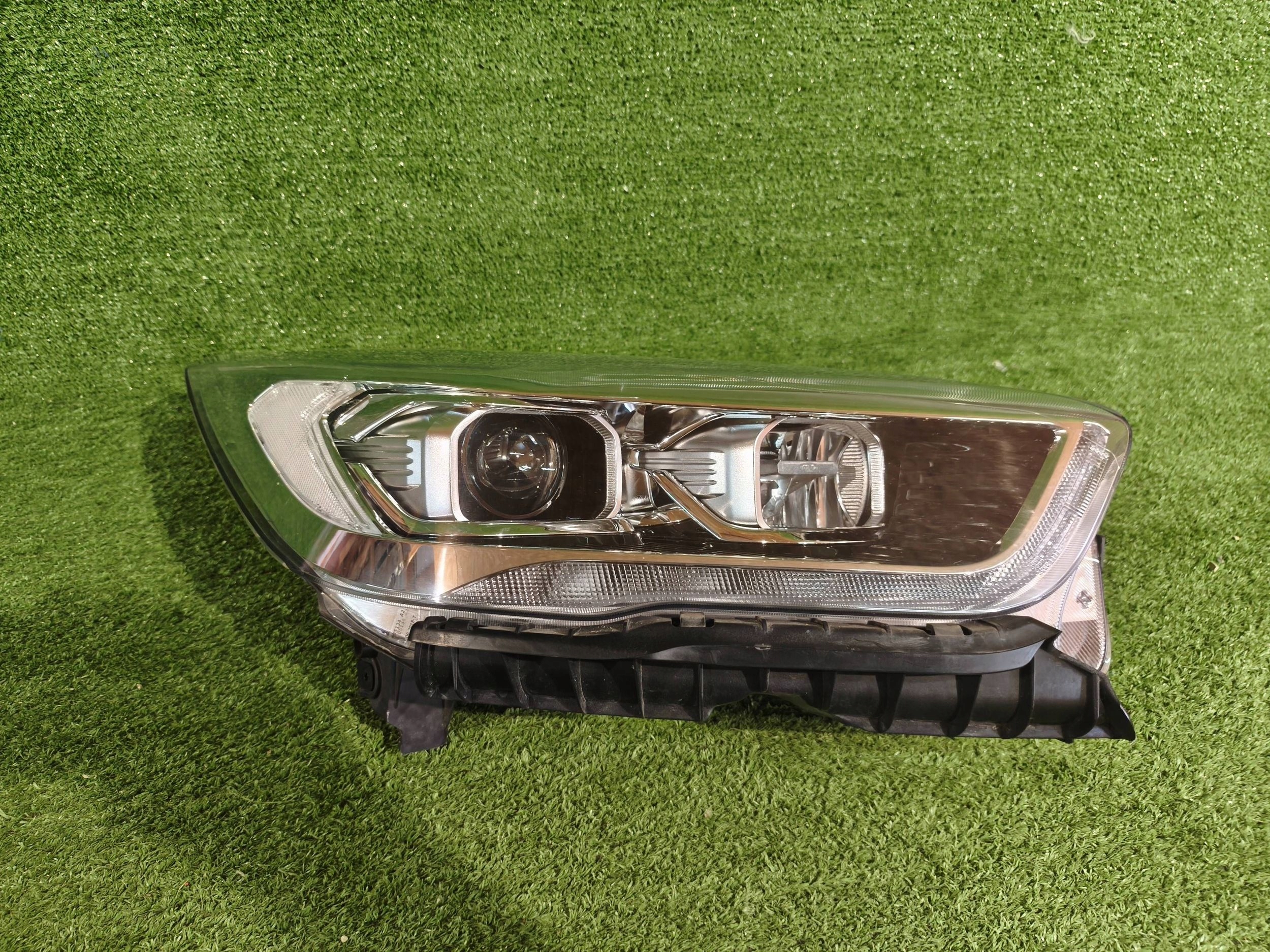 REFLEKTOR right front FORD KUGA MK2 LIFT XENON NR.1197