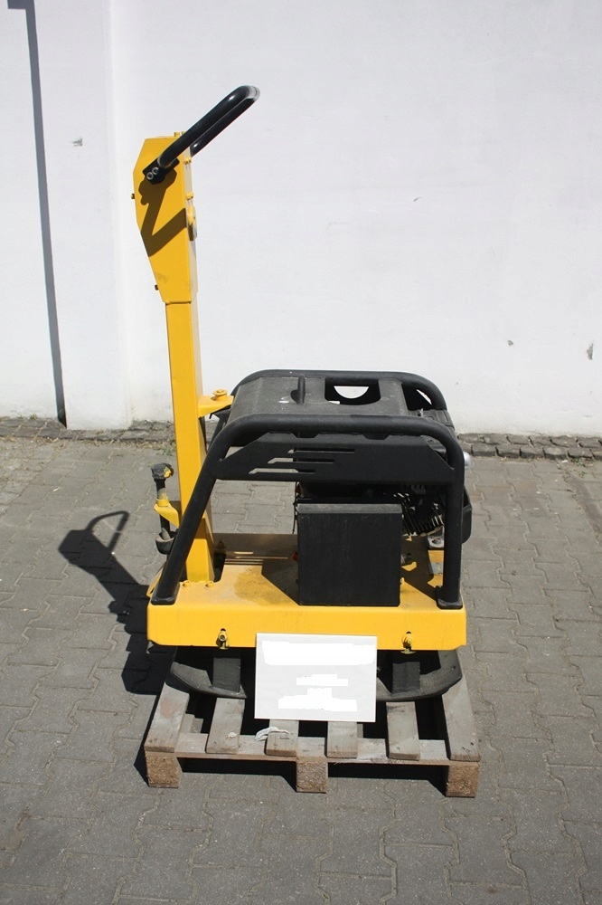 Zagęszczarka rewersyjna do gruntu, spalinowa BATMATIC 716 kg. Marka inna marka