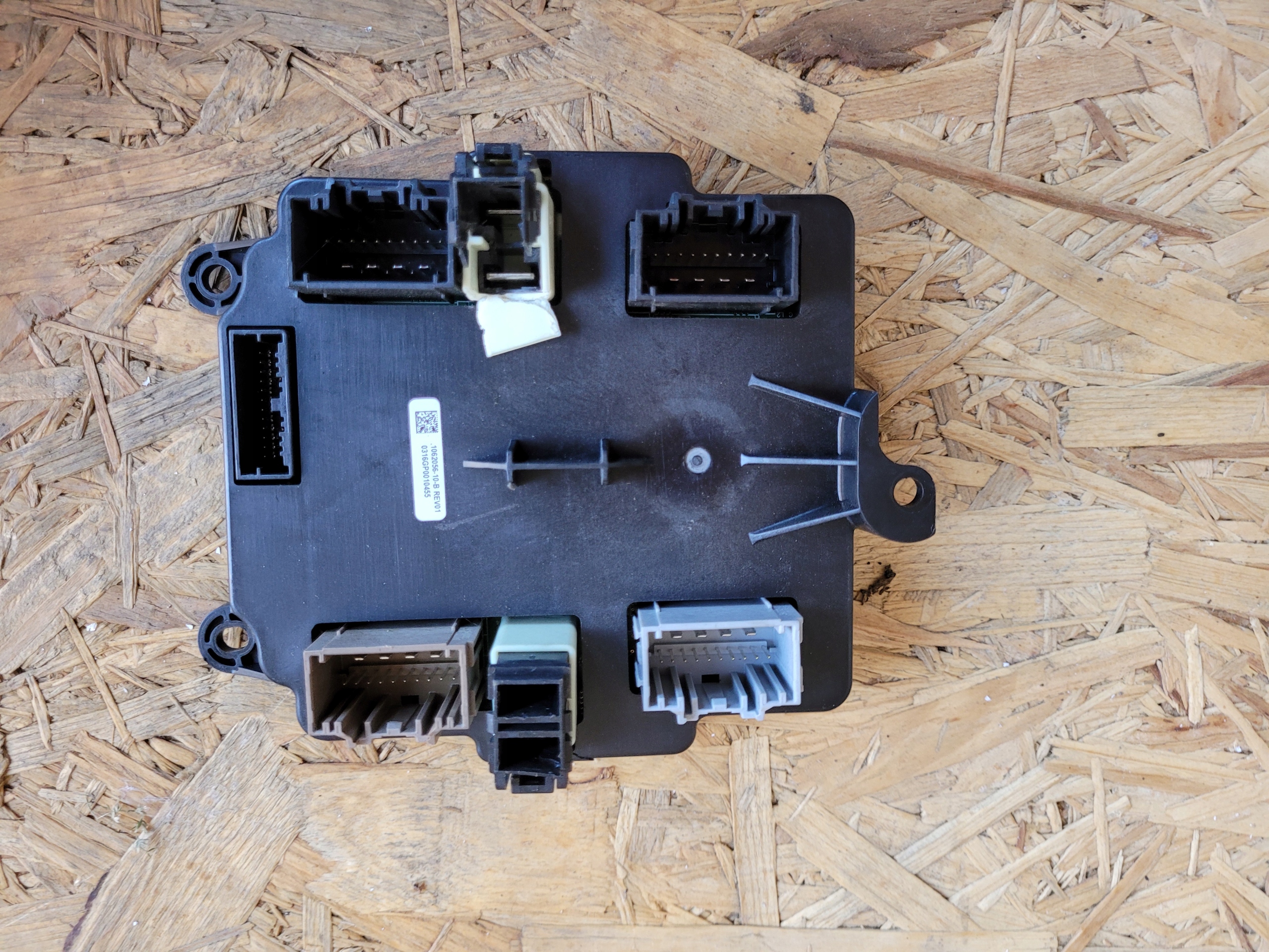 module chassis door TESLA MODEL X 1062056-10