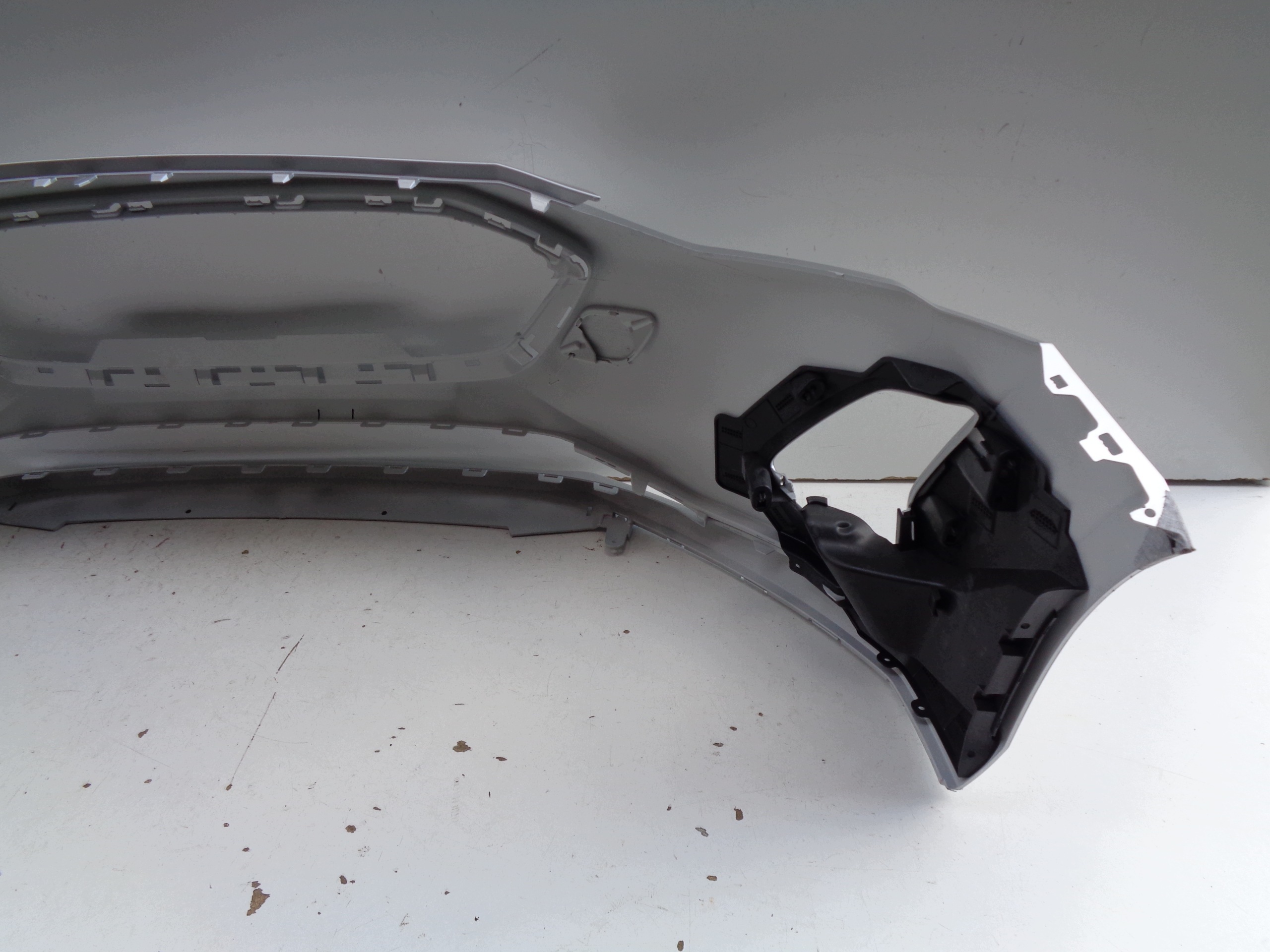 NO-WY-- front bumper FORD FOCUS MK4 18- NR 54120