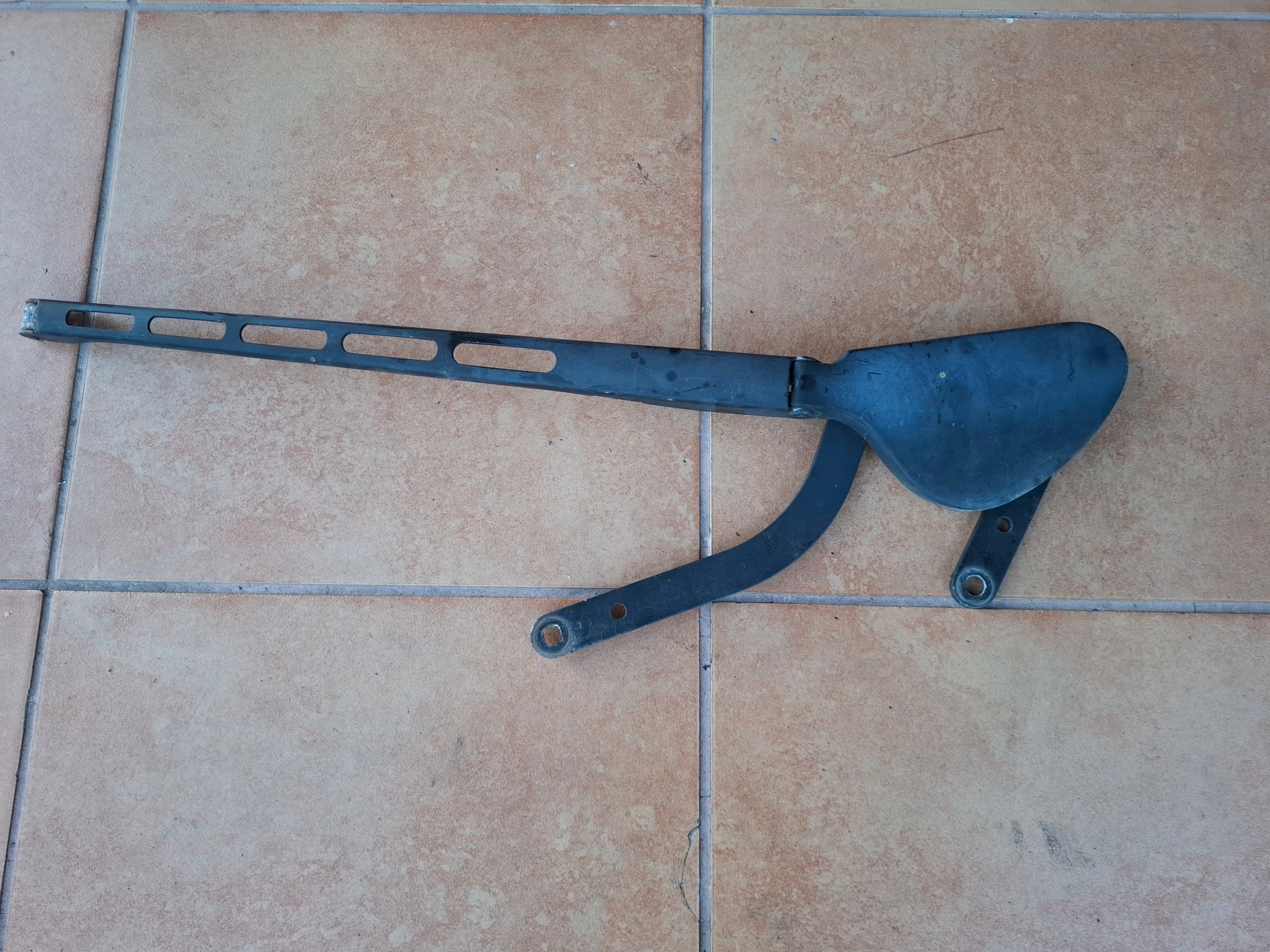 wiper arm right MERCEDES CLK W209 A2038203044