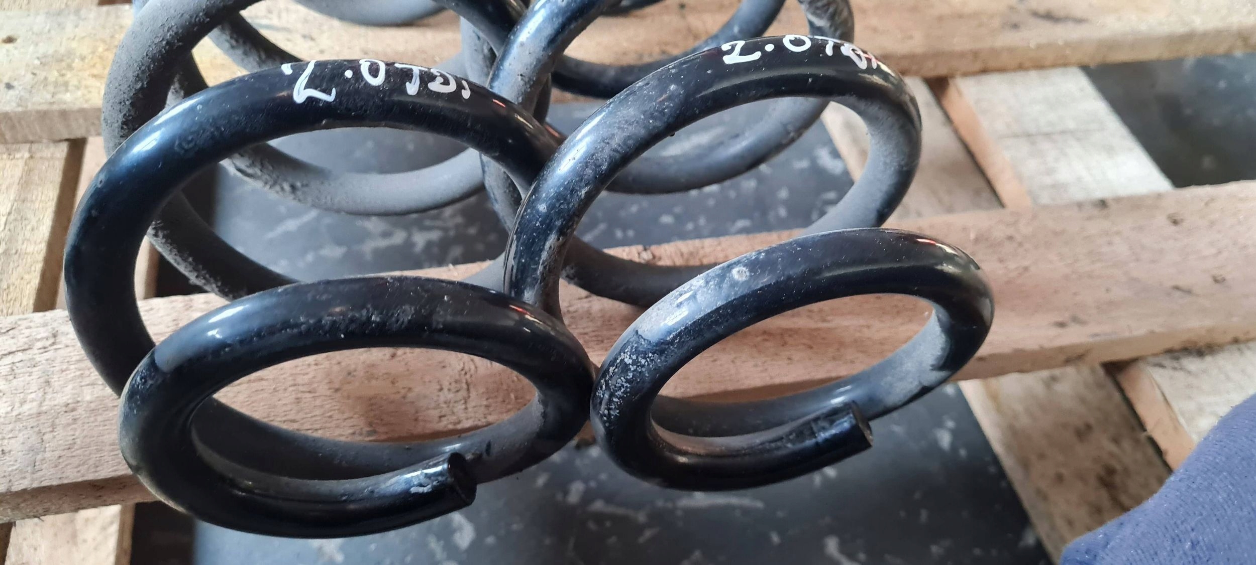 A6 C6 LIFT spring springs front front SLINE 2.0 TDI 4F0411105CD 2X