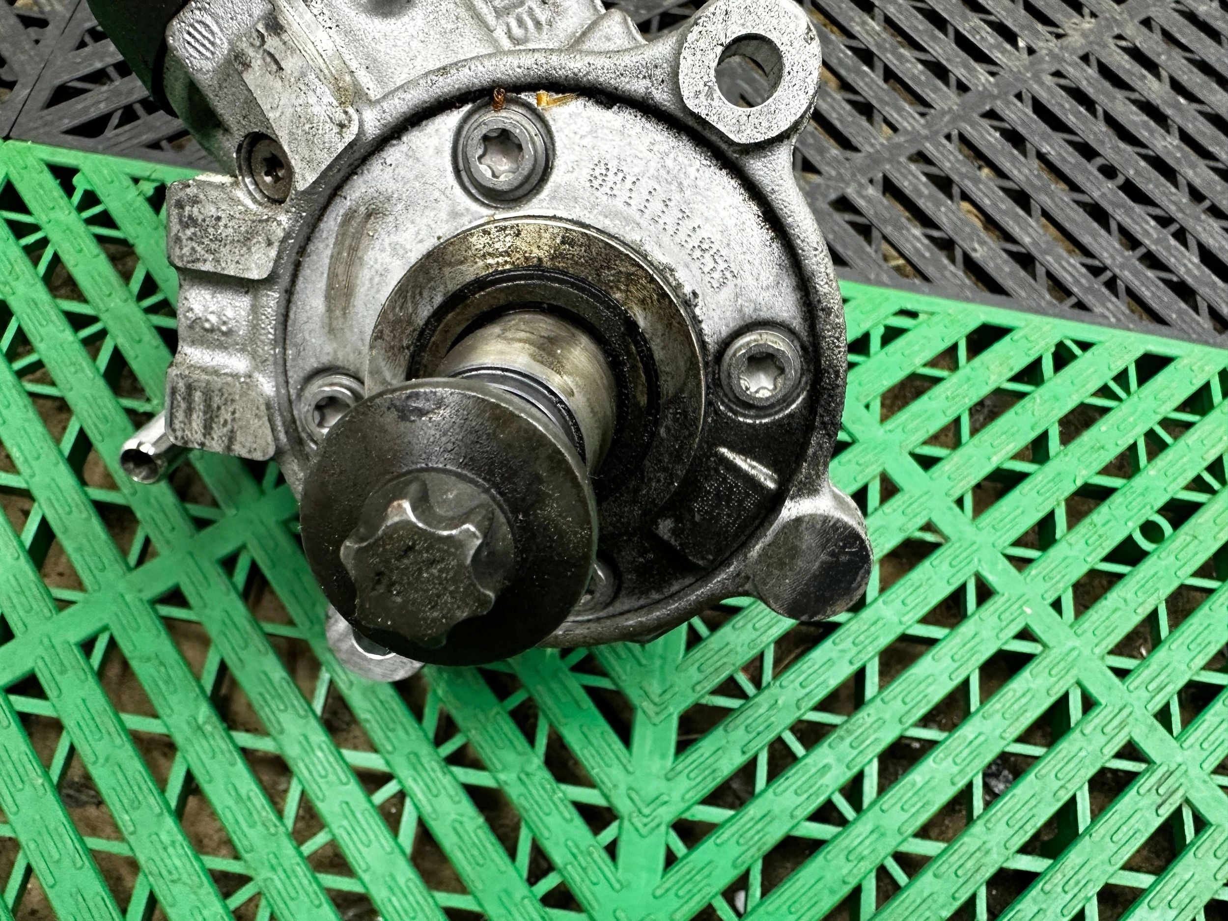 Einspritzpumpe BMW 3 G20 G21 8579230