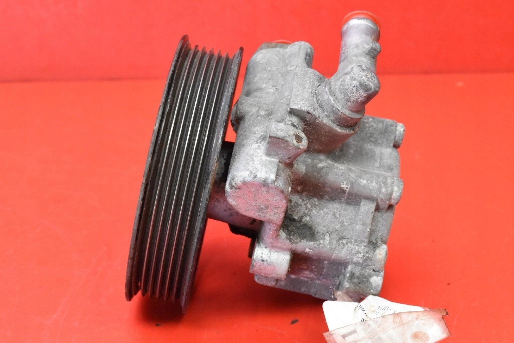 Alfa Romeo OE 00505004240 pompa servosterzo