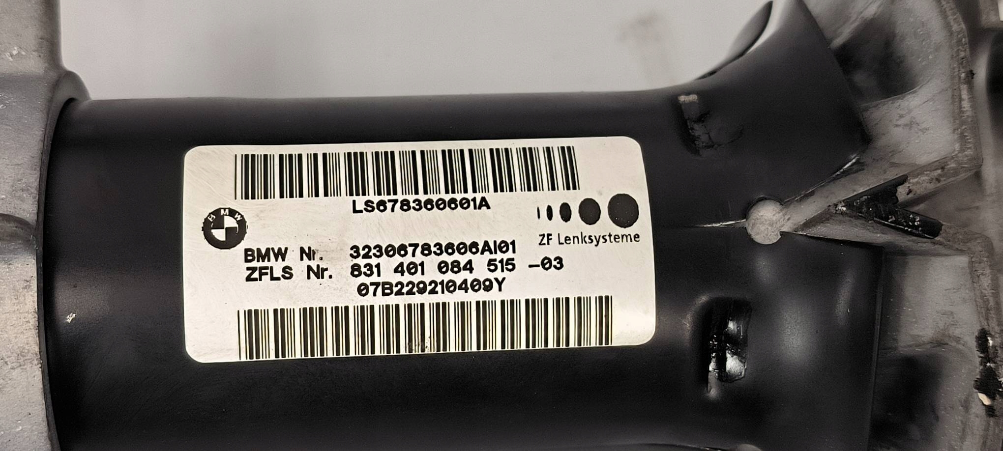 Piantone sterzo usato 831401084515 BMW SERIA e E87 118