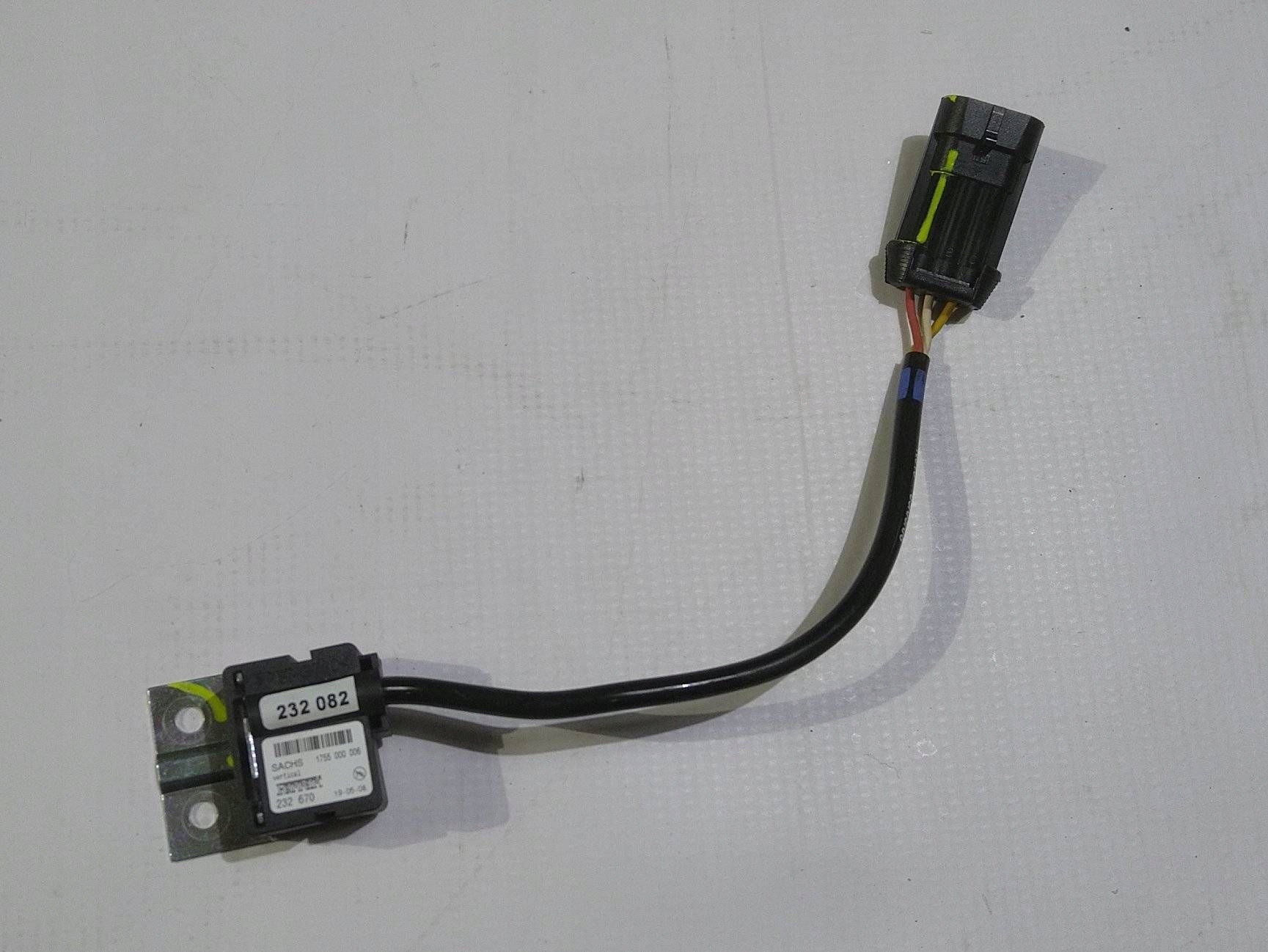 sensor przyspieszenia ESP Maserati GranTurismo 2008