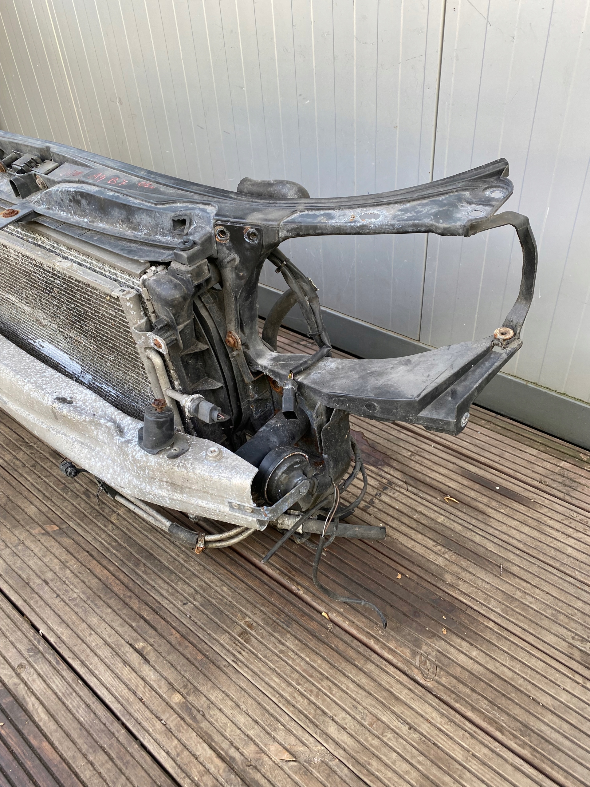 AUDI A4 B7 2.0 TDI BLB water cooler sider tension belt