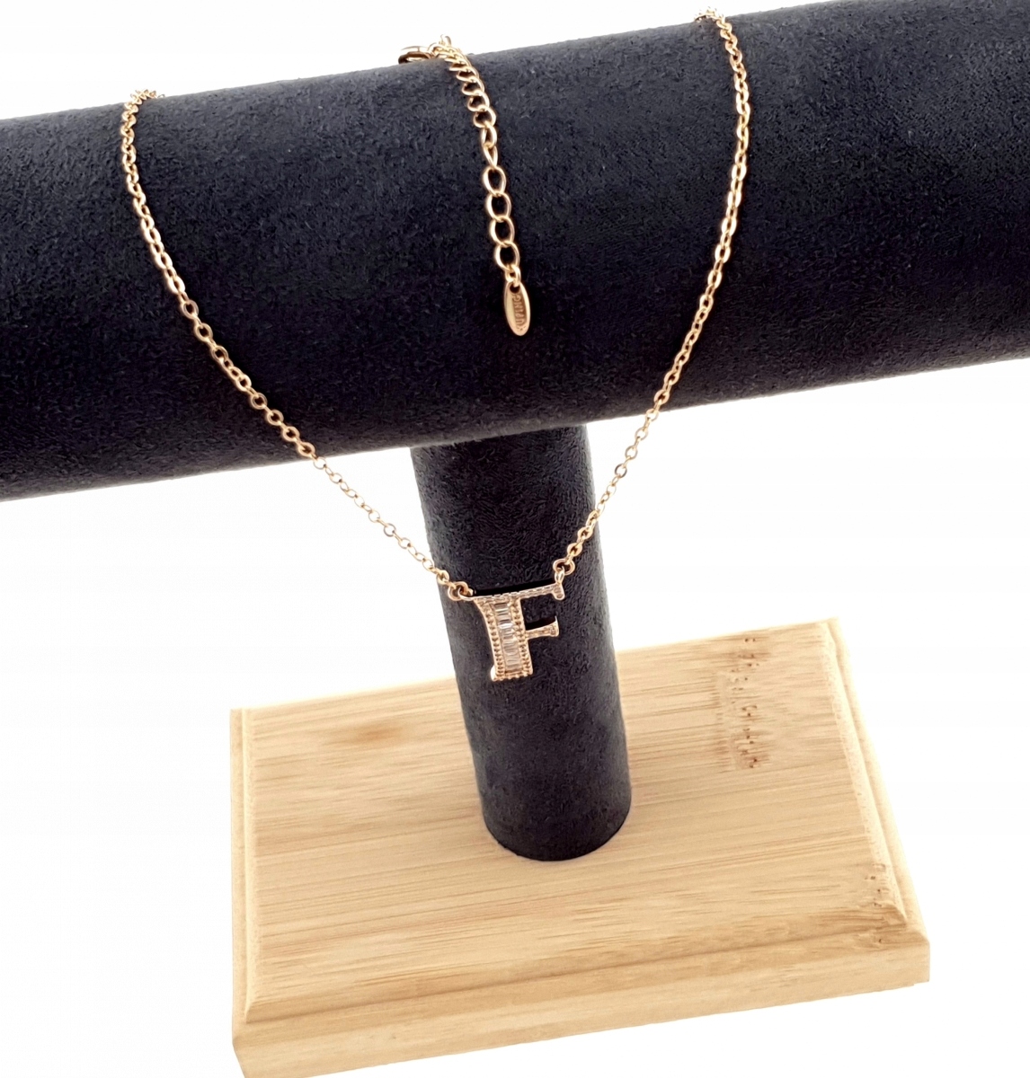 520 Złoty łańcuszek celebrytka 44cm literka F Marka Inna marka