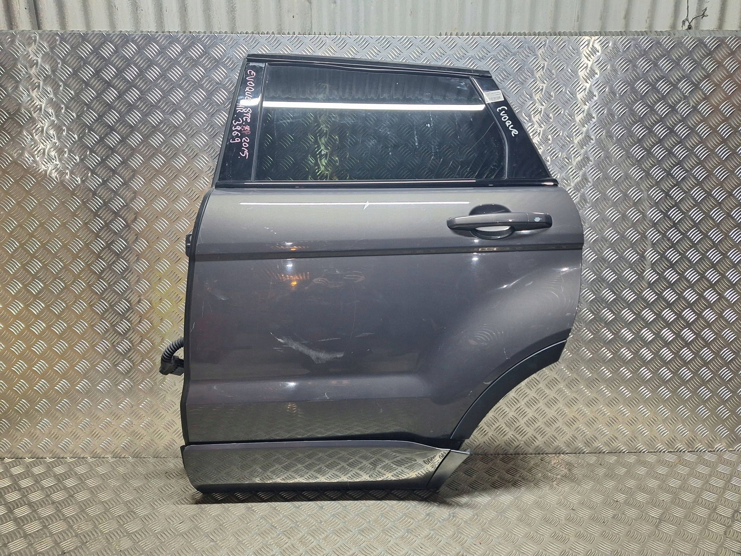 door rear part rear. left RANGE ROVER EVOQUE and LIFT 15-19 complete