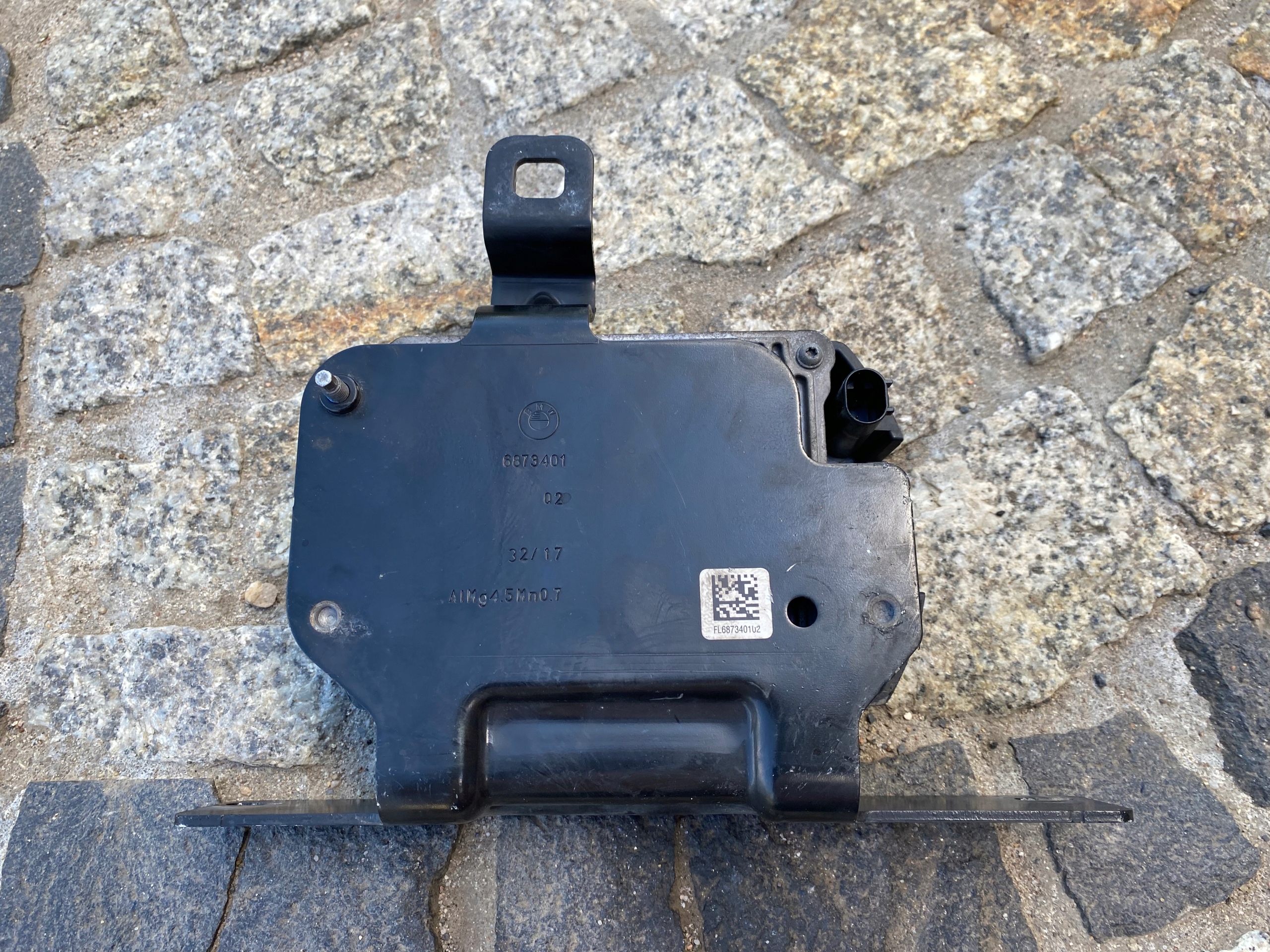 BMW 5 G30 G31 Датчик скорости 6873401 оригинал