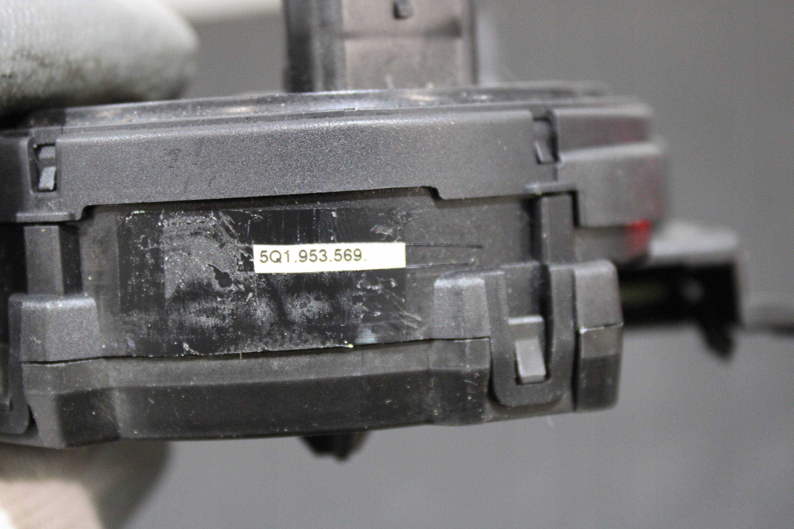 ring below steering wheel, 5Q1953569 VW ARTEON 3G8