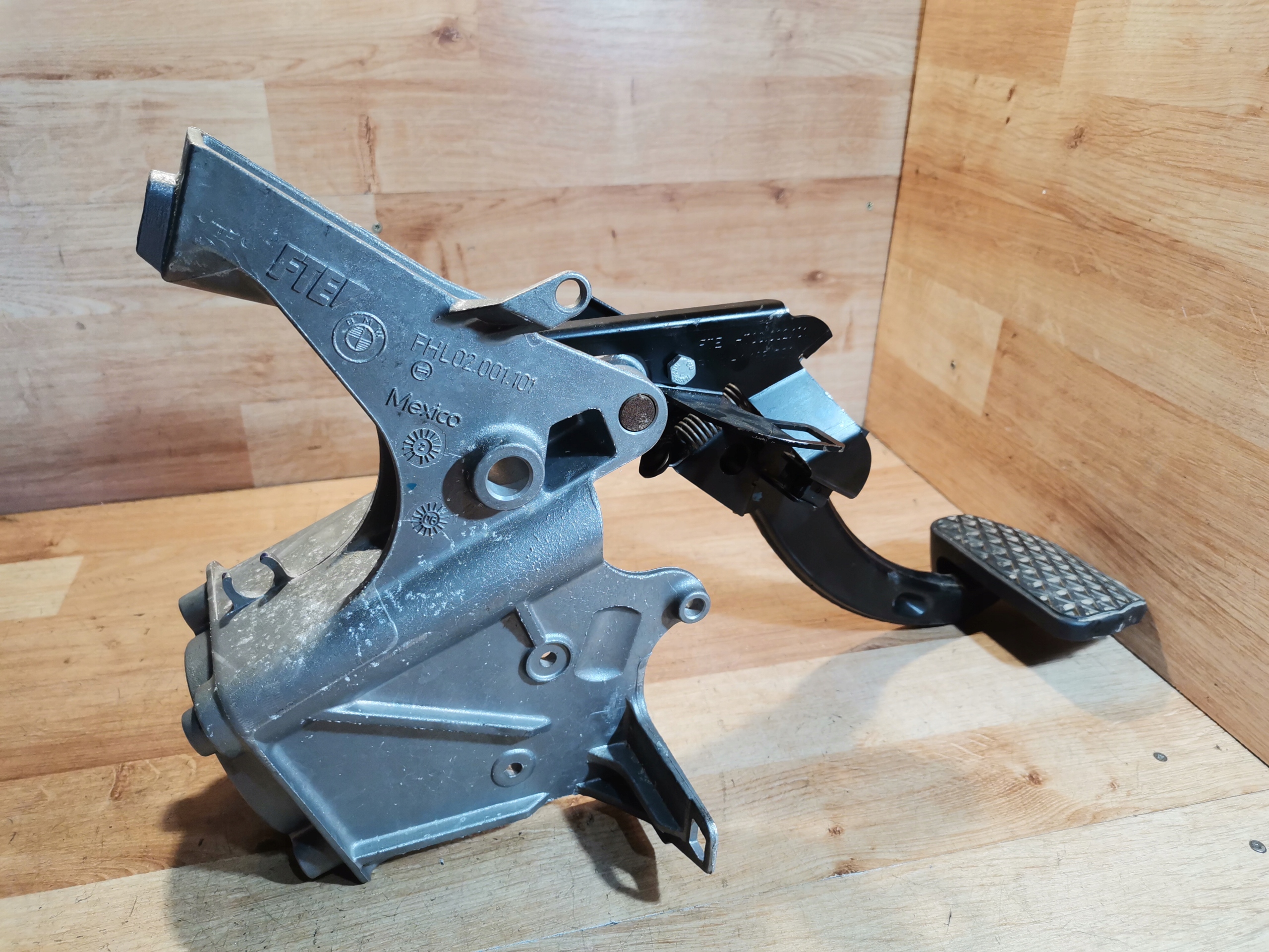 Pedal Bremse BMW X5 E53 1165700 AUTOMAT