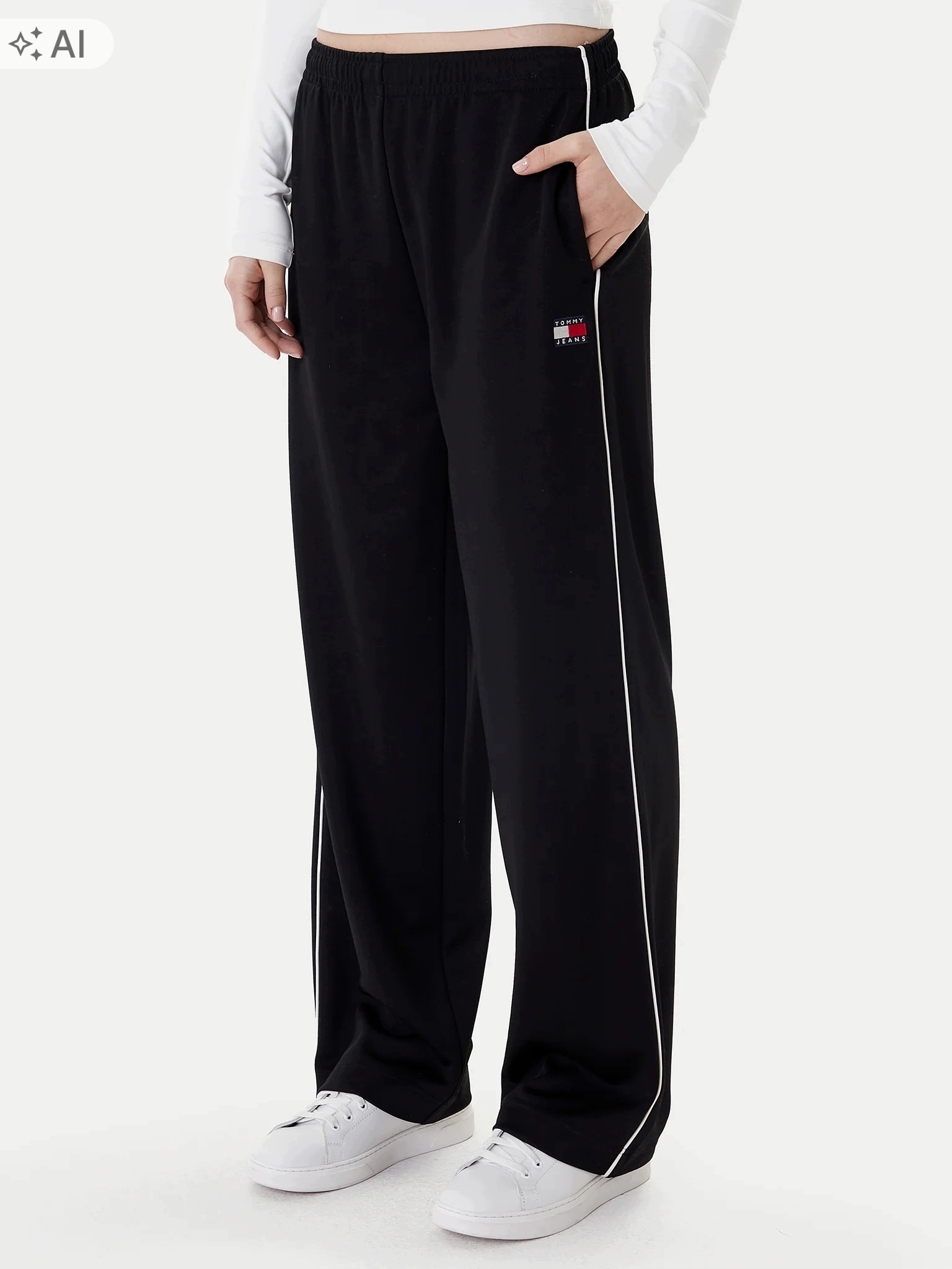 Dresové kalhoty Tommy Jeans hladké DW0DW22633 černé S