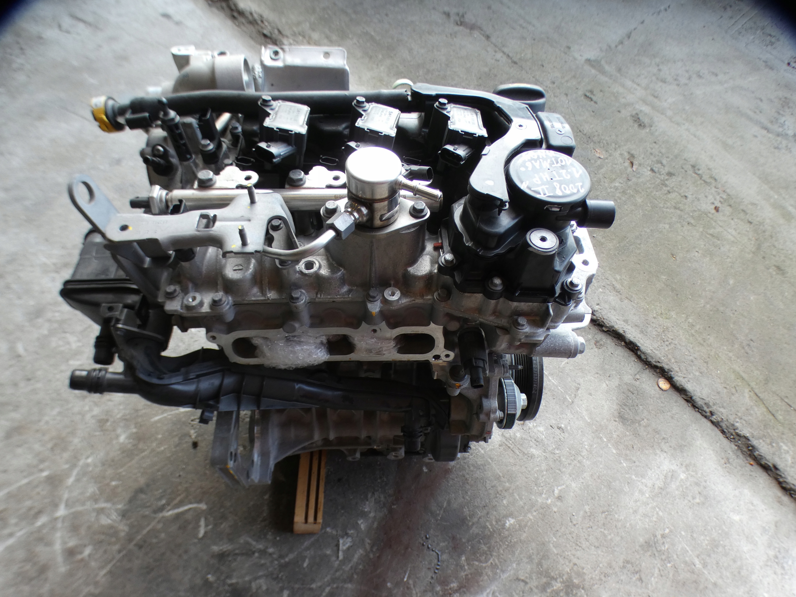 engine CITROEN PEUGEOT OPEL 1,2 THP HNO5 10TMA6