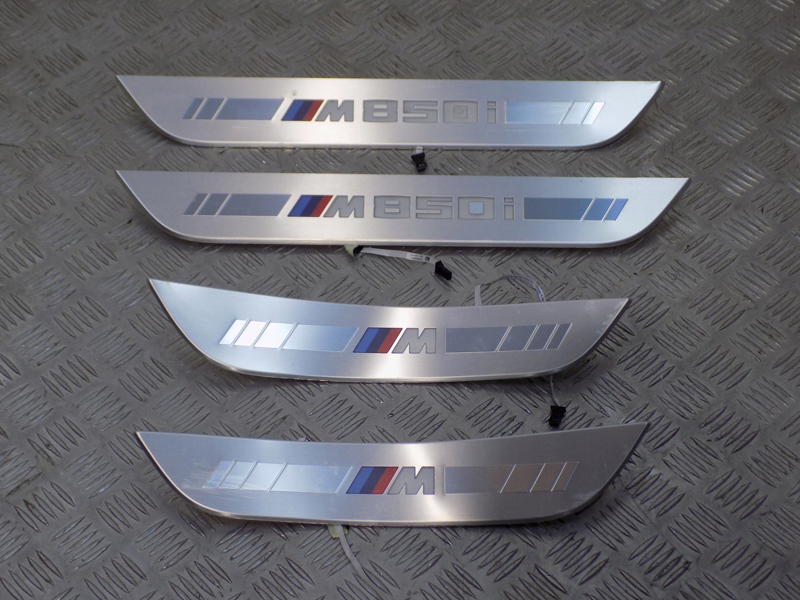 BMW X6 G06 CAPS MOULDINGS THRESHOLD LED M-PACKET