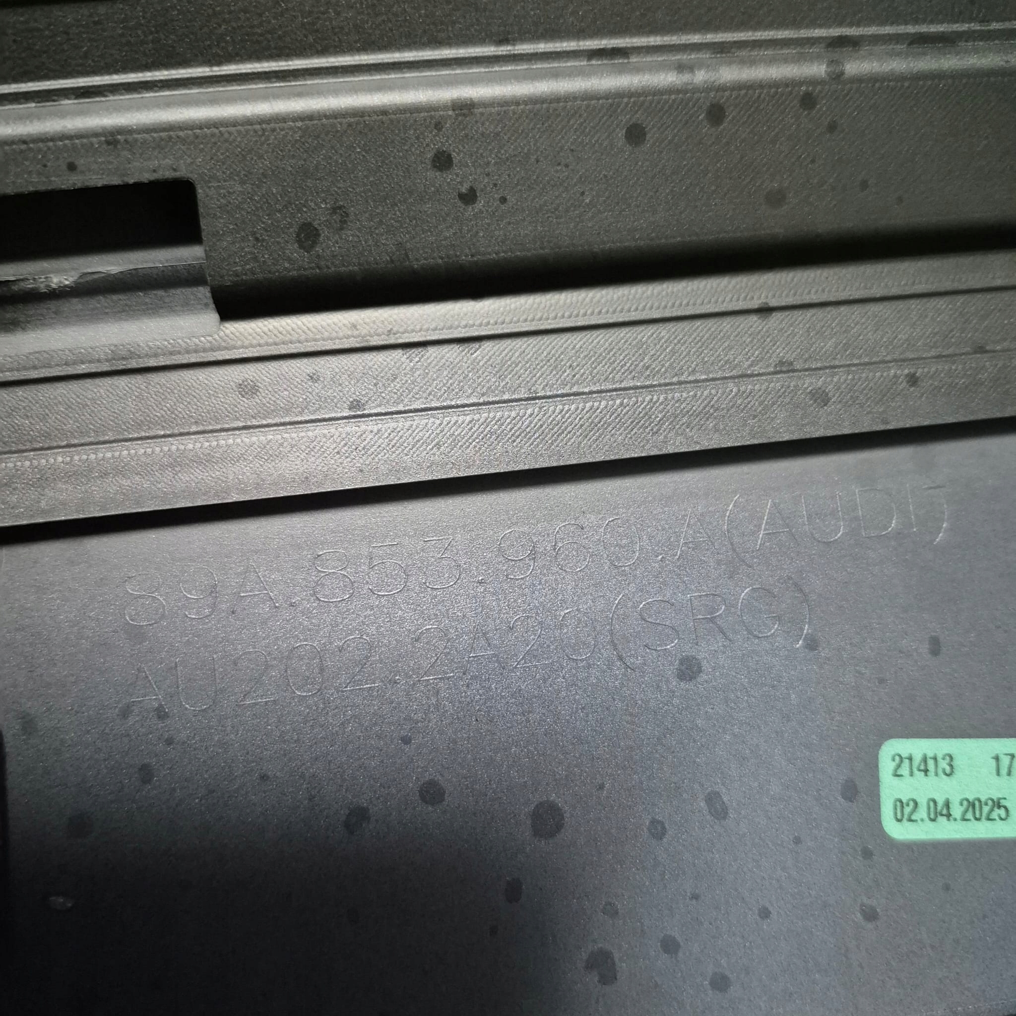 AUDI Q4 E-TRON 21-> moulding cap door right front