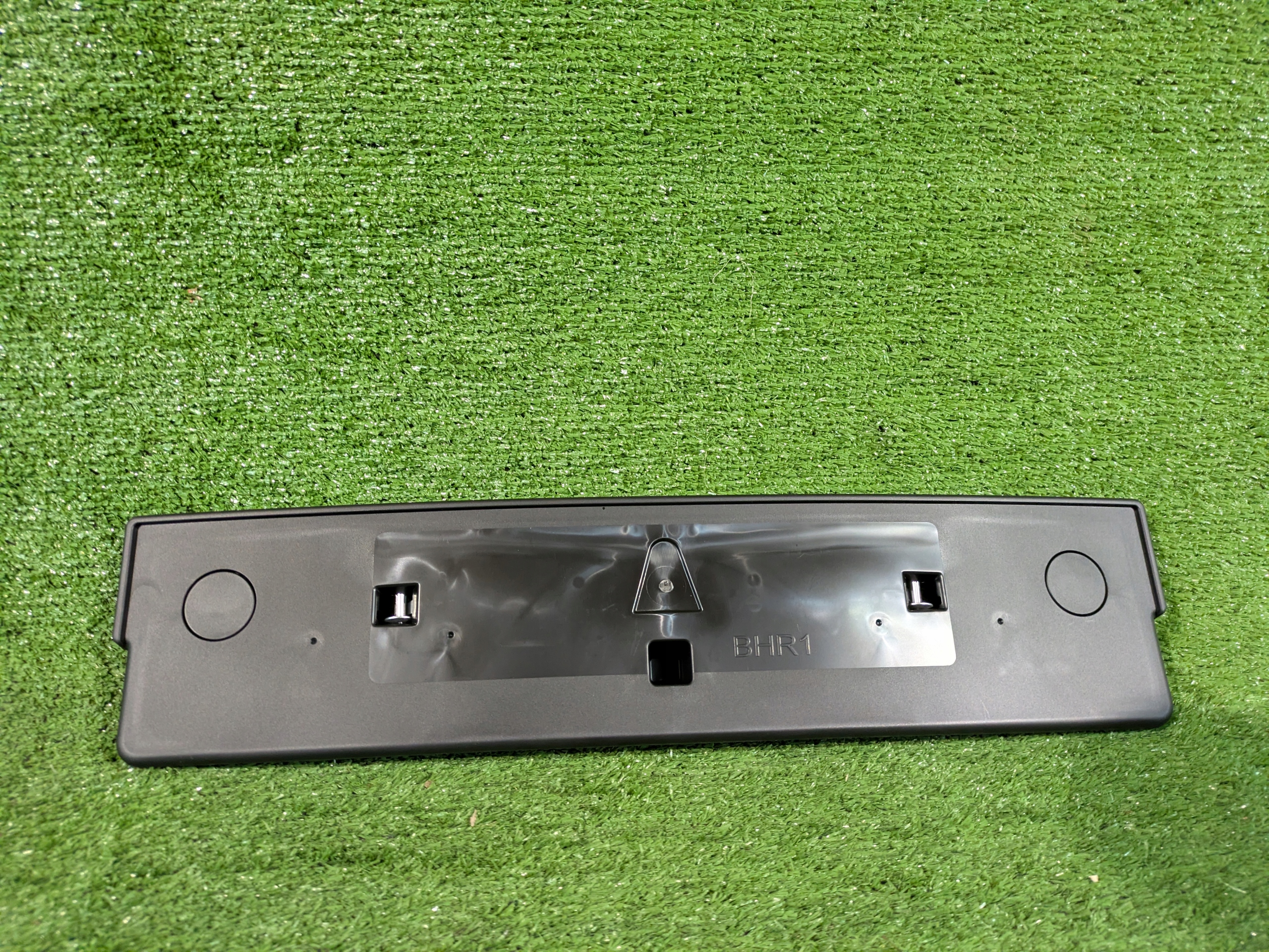 držač tablice REJESTRACYJNEJ MAZDA 3 13