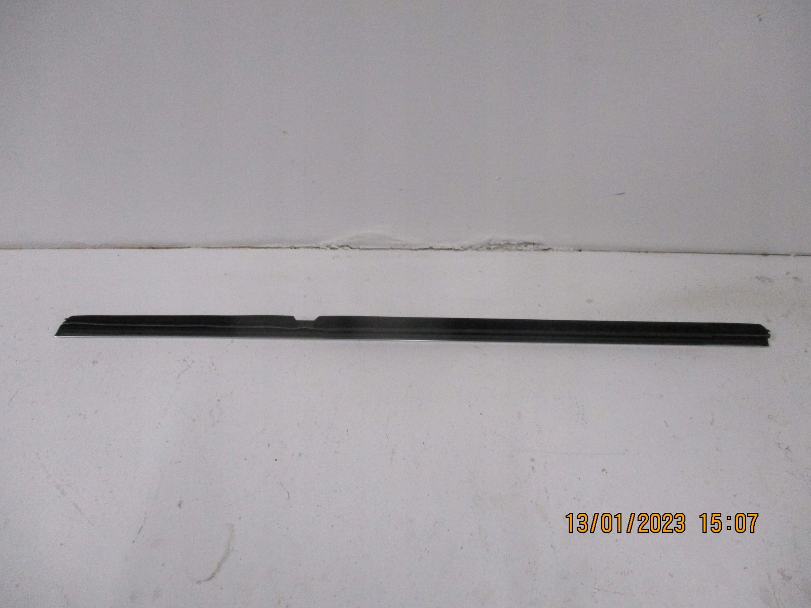 moulding dust MERCEDES CLA A118 A1187301700
