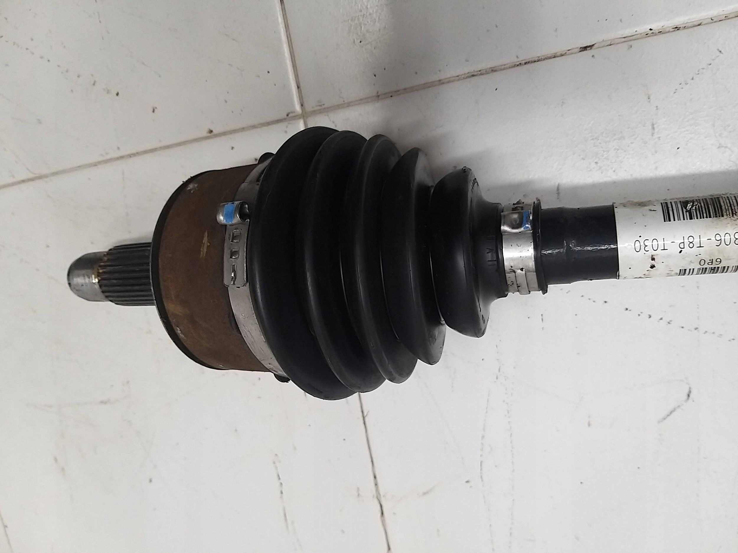Honda HR-V HRV II 1.5B semi-axis front front left 44306T8PT030 AUTOMAT
