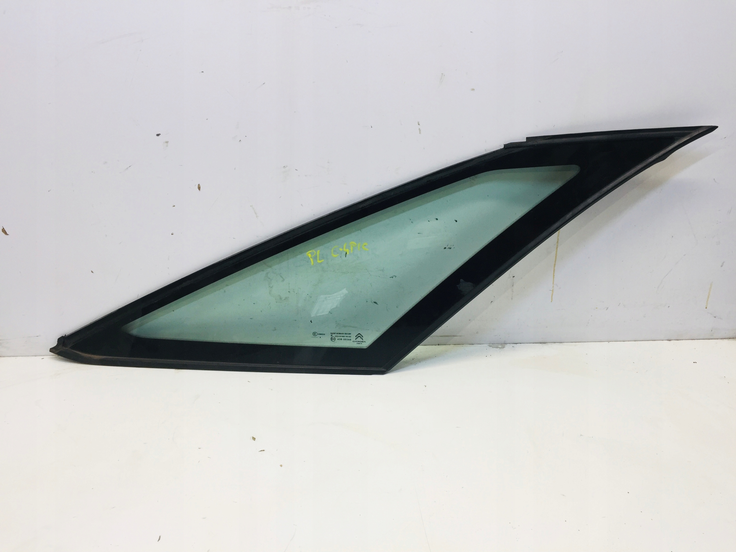 Кузовное стекло переднее левое C4 PICASSO II