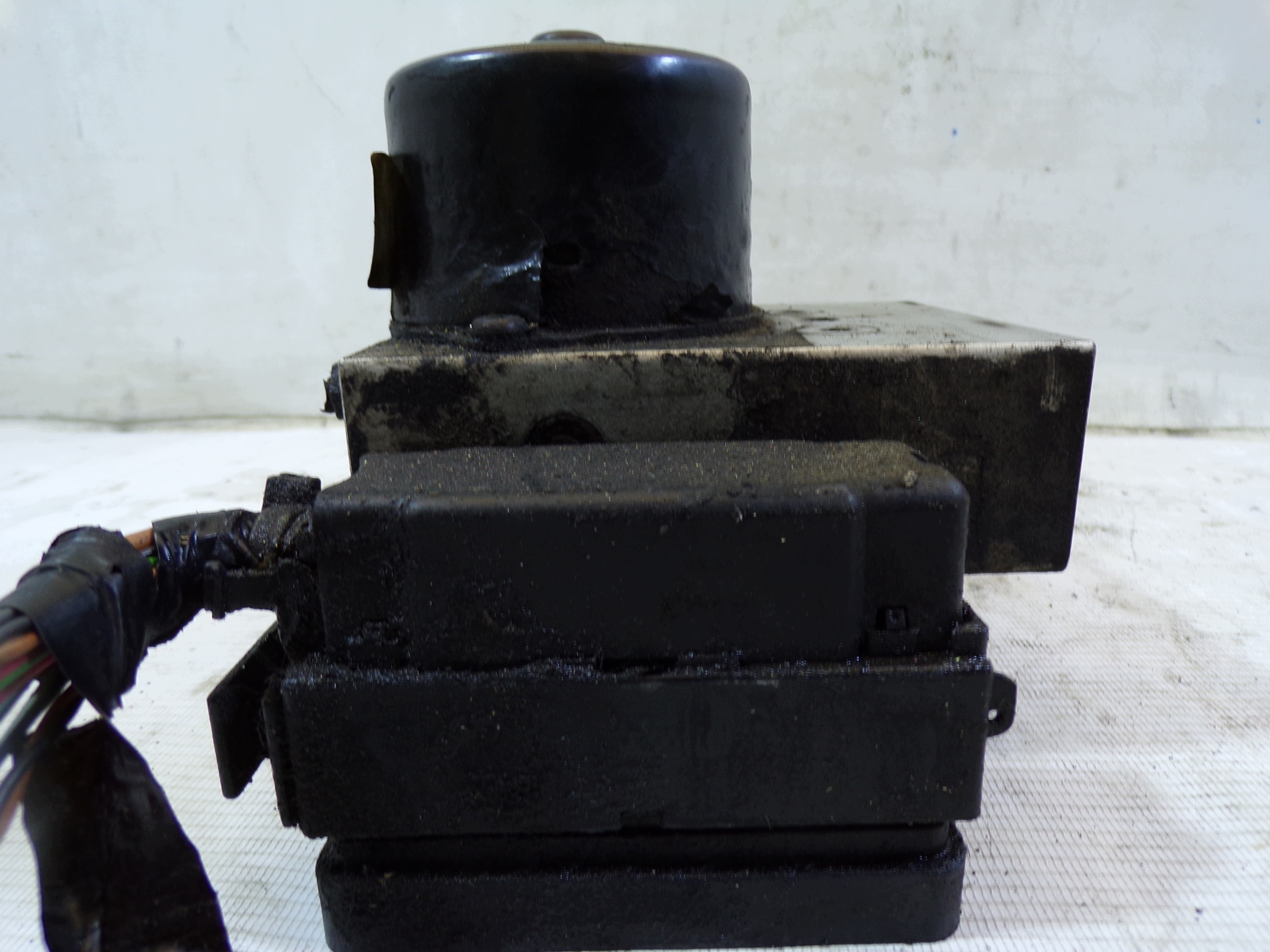 Pompa ABS VOLKSWAGEN TRANSPORTER T5 7H0614111E