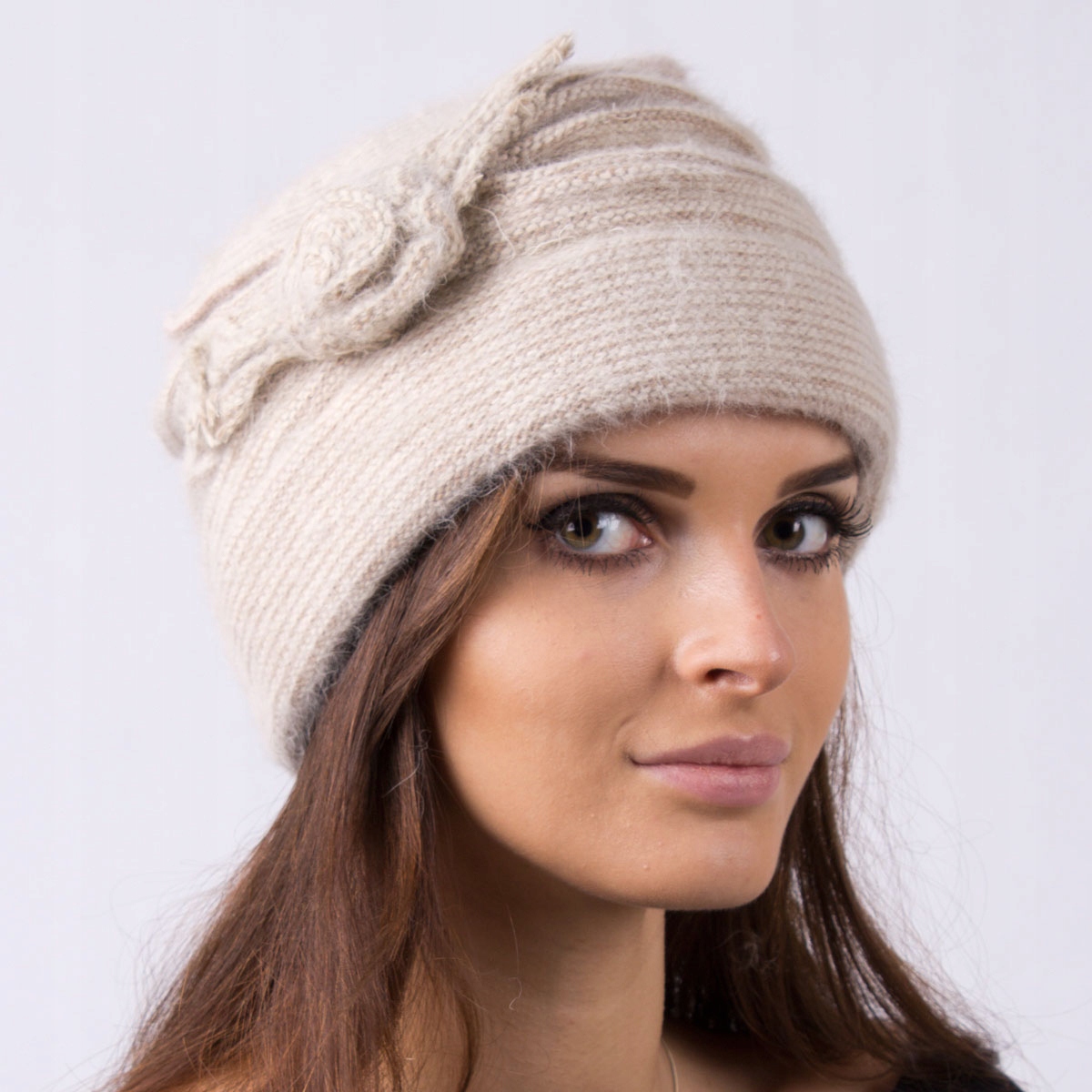 

Czapka Ciepła Modna Likwidacja -80% H009BEŻ