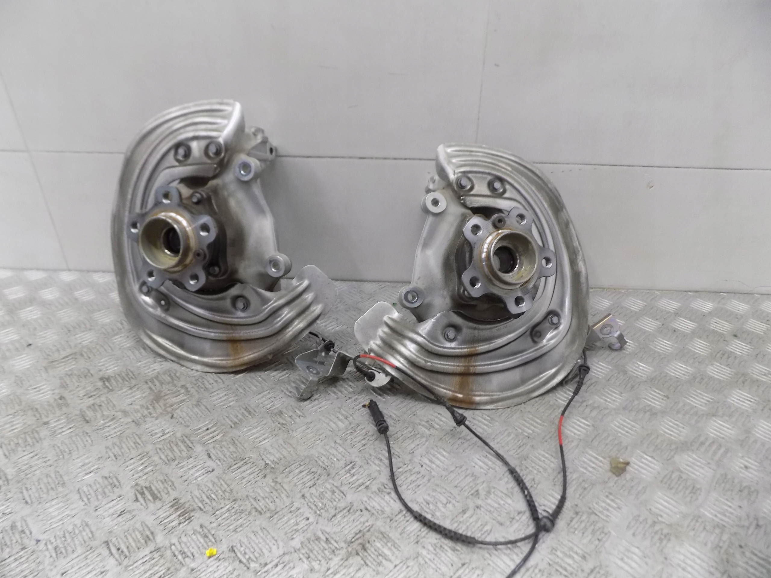 BMW G26 swing right left front 6889510 6889509